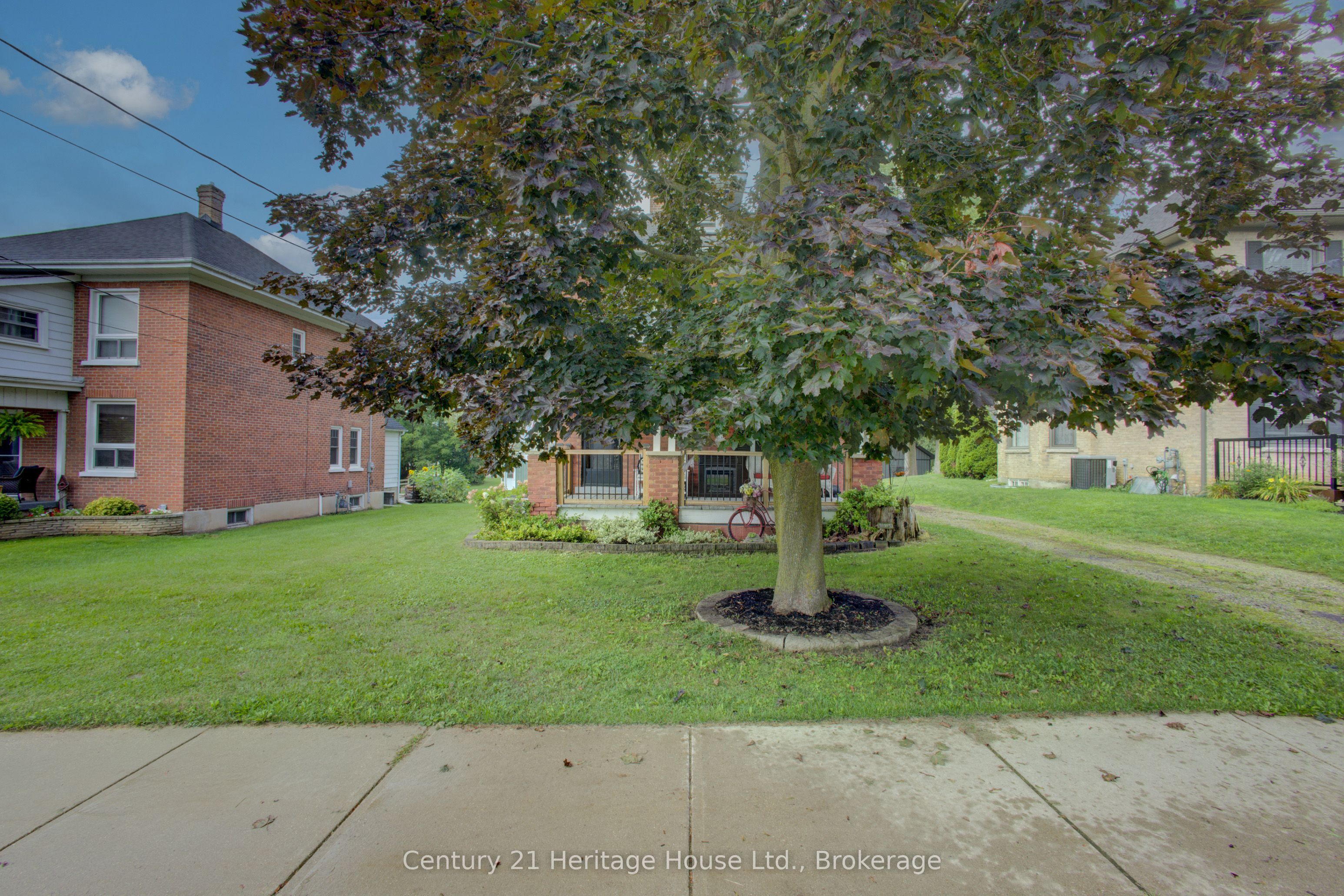 180 Bruce Street S, West Grey, ON N0G 1R0 photo 2