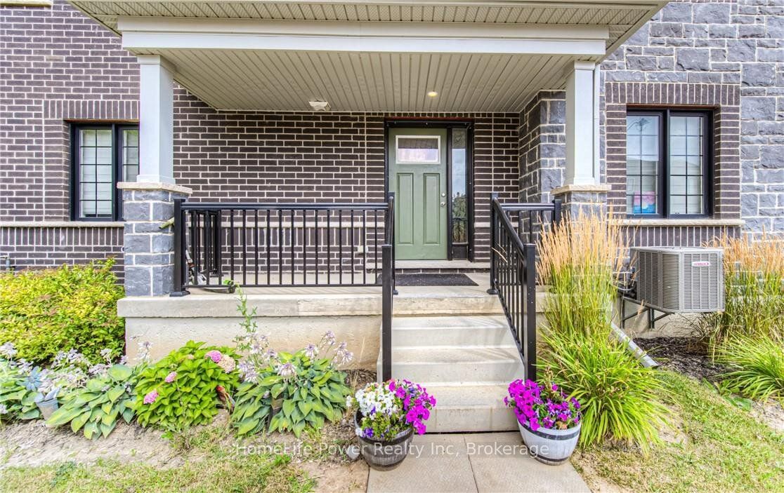 513 WOODLEA Court, Kitchener, ON N2R 1R7 photo 2