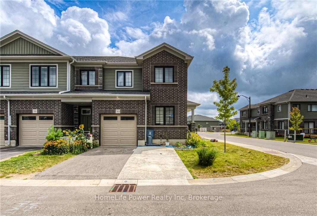 513 WOODLEA Court, Kitchener, ON N2R 1R7 photo 3
