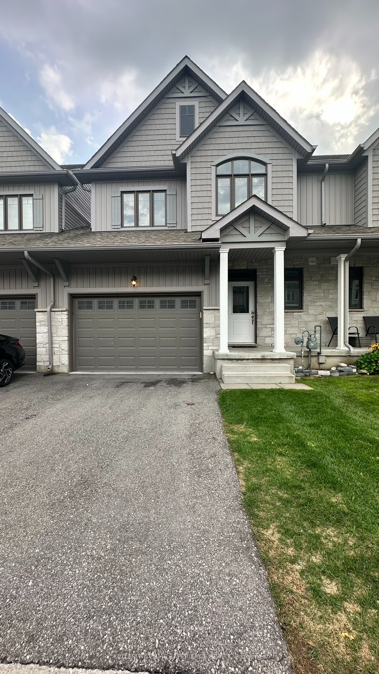 104 Addison Street, Blue Mountains, ON N0H 1J0