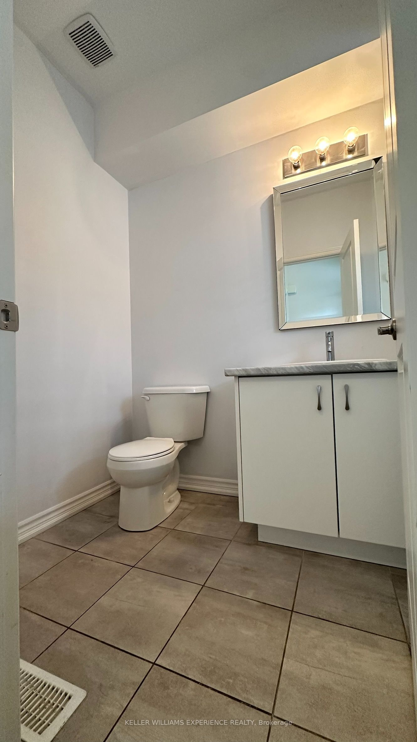 104 Addison Street, Blue Mountains, ON N0H 1J0 photo 3