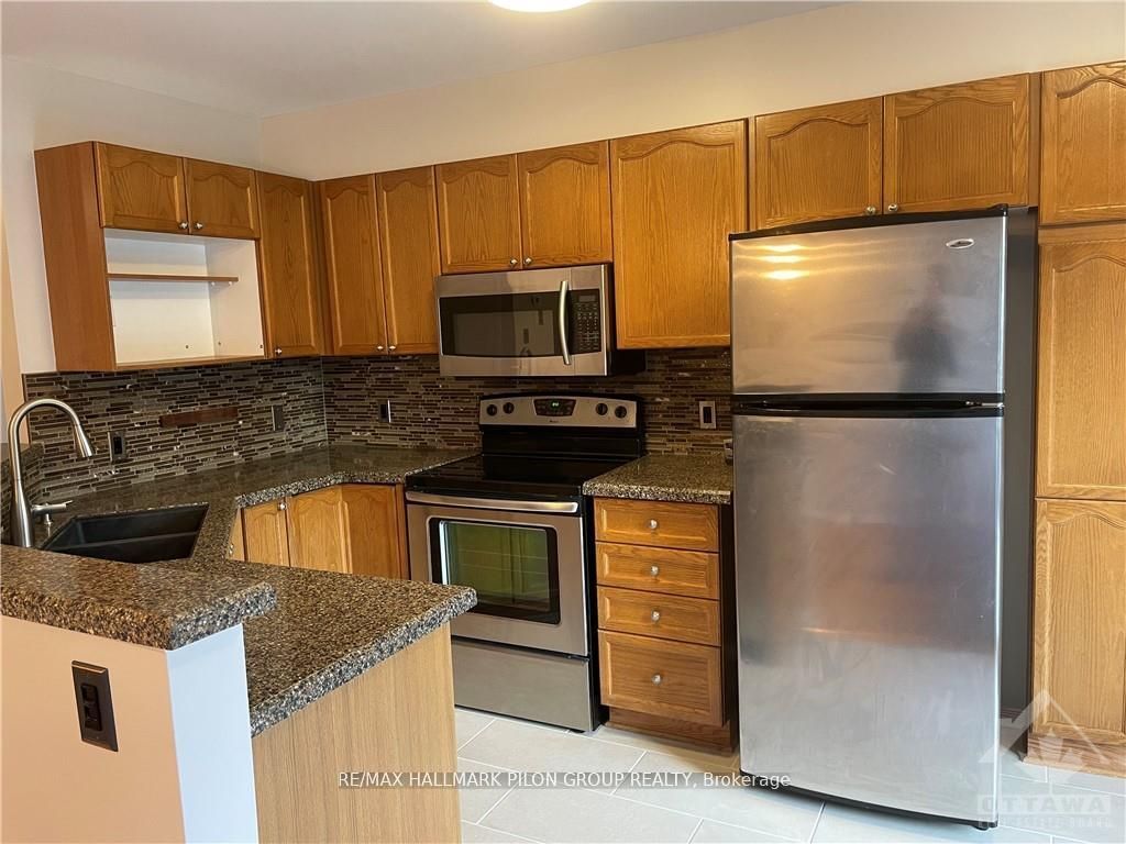 1577 Duplante Avenue, Orleans - Cumberland and Area, ON K4A 4A1 photo 5
