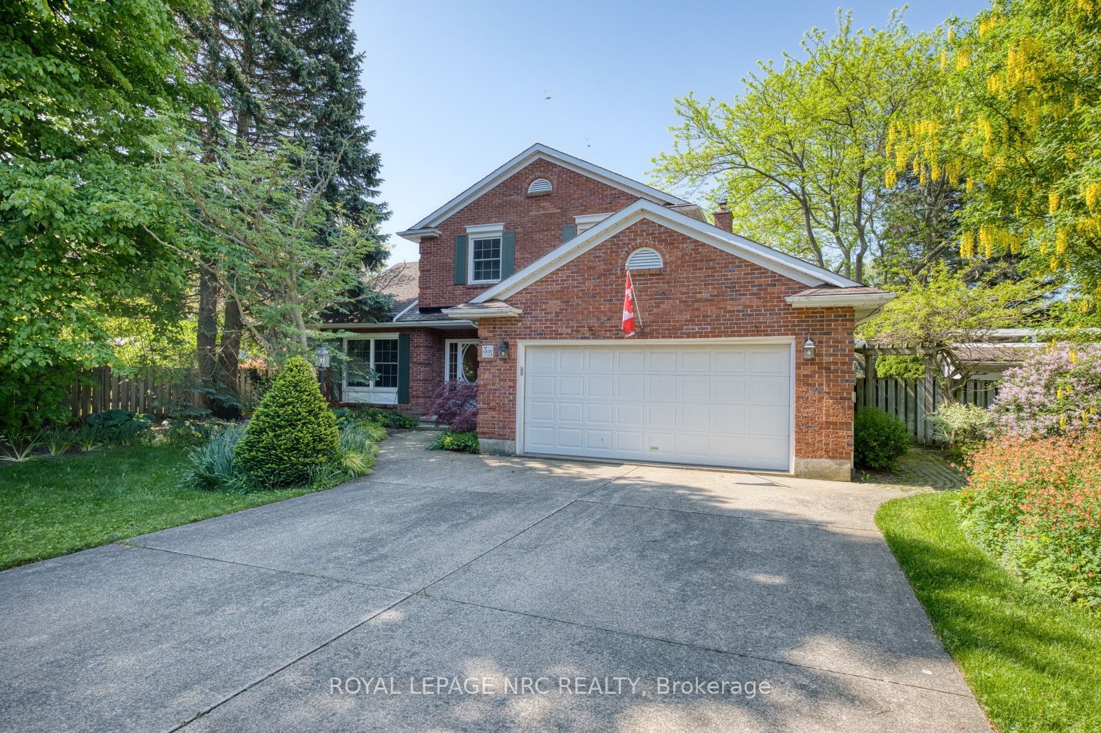 35 Garrison Village Drive, Niagara-on-the-Lake, ON L0S 1J0 photo 2