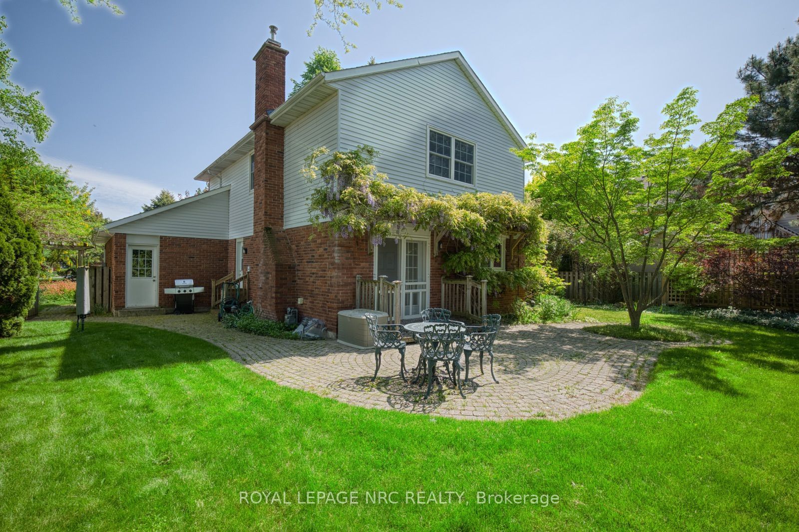 35 Garrison Village Drive, Niagara-on-the-Lake, ON L0S 1J0 photo 5