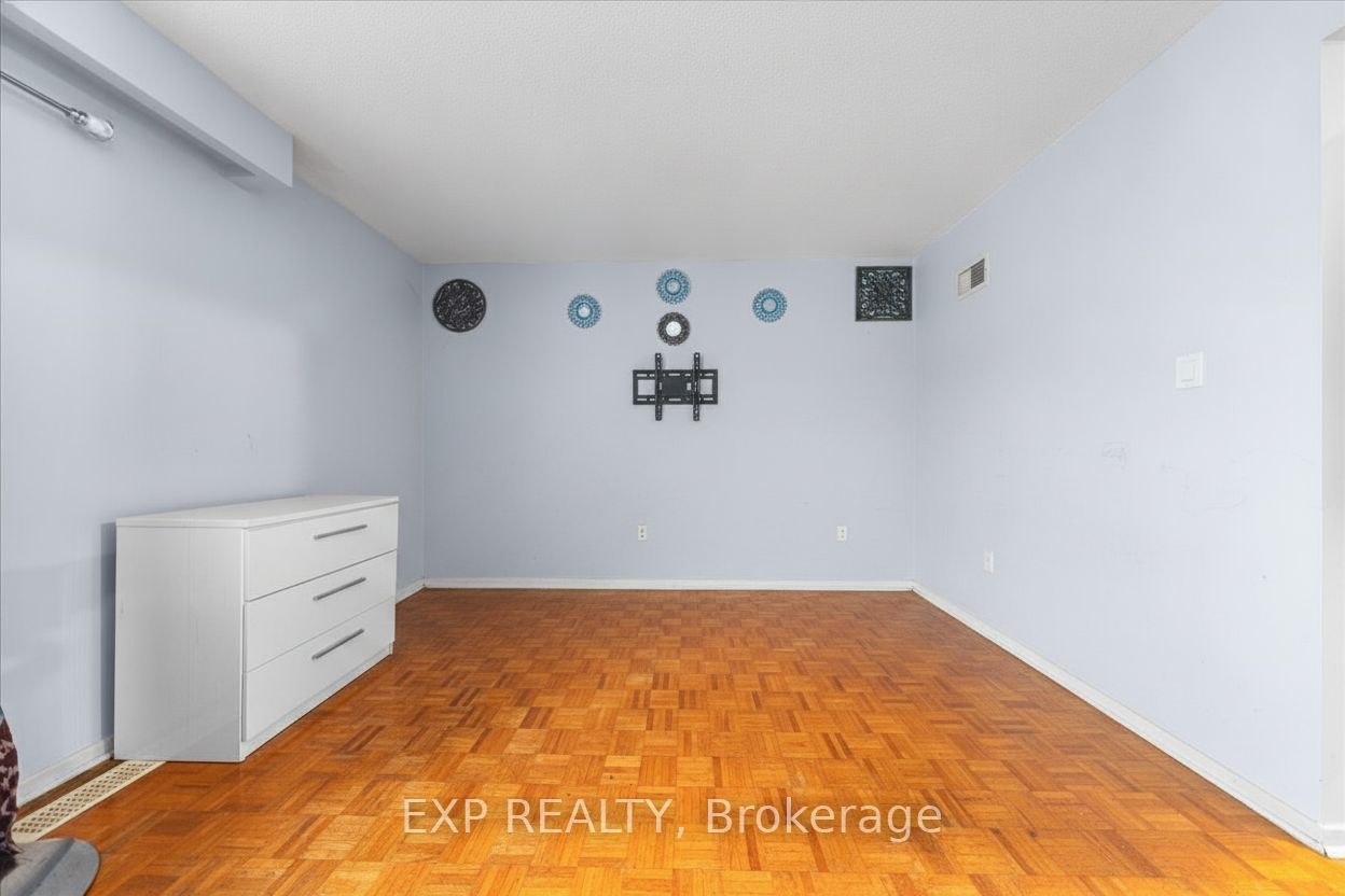 2960 Penny Drive 9, Britannia Heights - Queensway Terrace N and Area, ON K2B 6H5 photo 4
