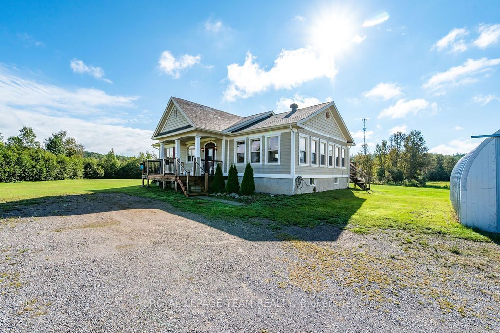 41 Dombroskie Road, Whitewater Region, ON K0J 1Y0 photo 2