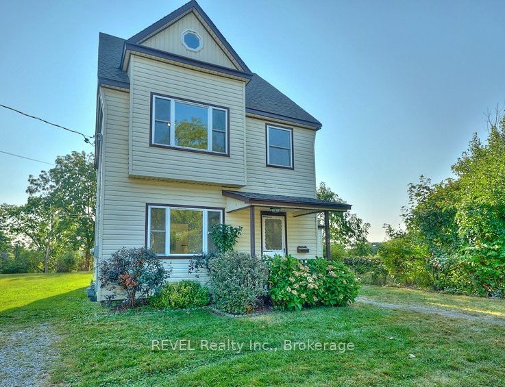 245 Stanton Street, Fort Erie, ON L2A 3N8