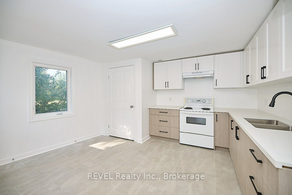 245 Stanton Street, Fort Erie, ON L2A 3N8 photo 5