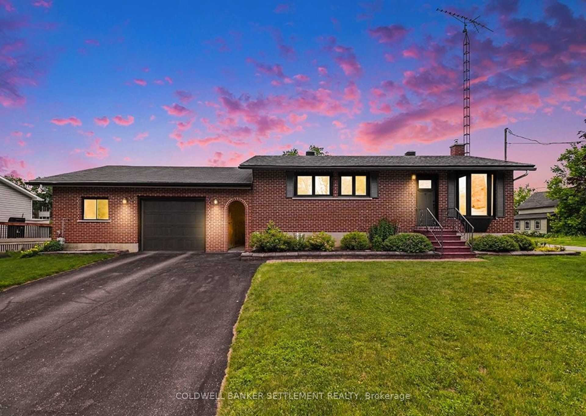 14 Baynes Street, Perth, ON K7H 1R1