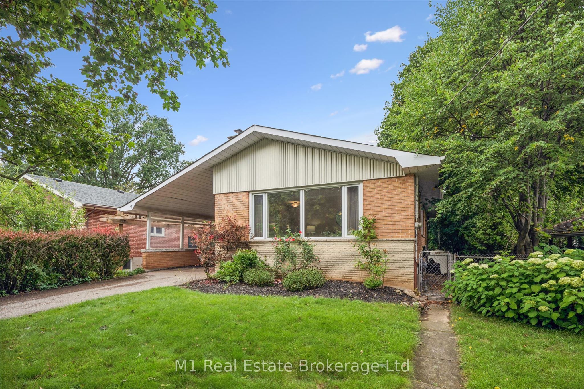 9 Cedar Street, Guelph, ON N1G 1B9 photo 2