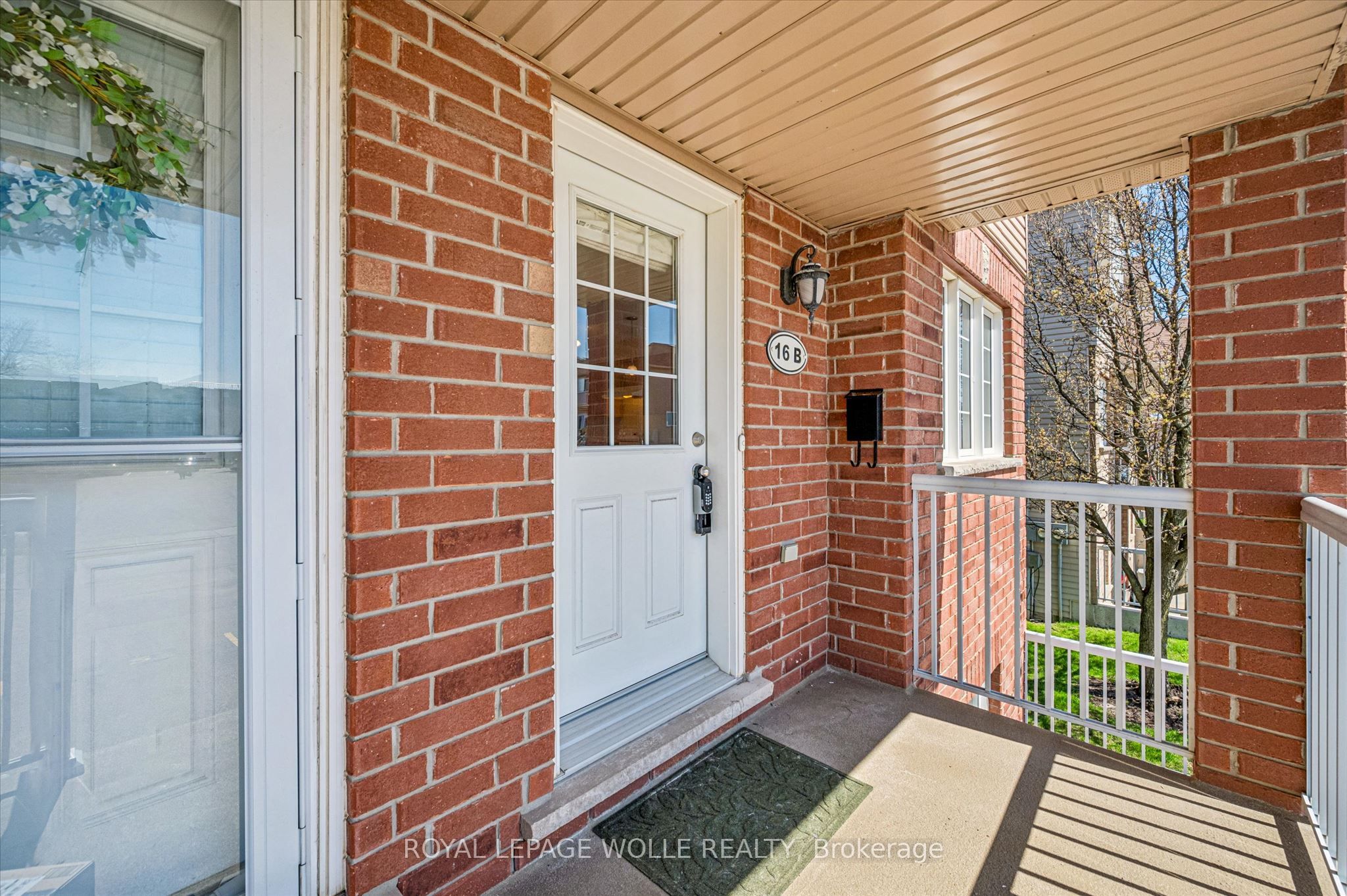 50 Howe Drive 16B, Kitchener, ON N2E 1J4 photo 5