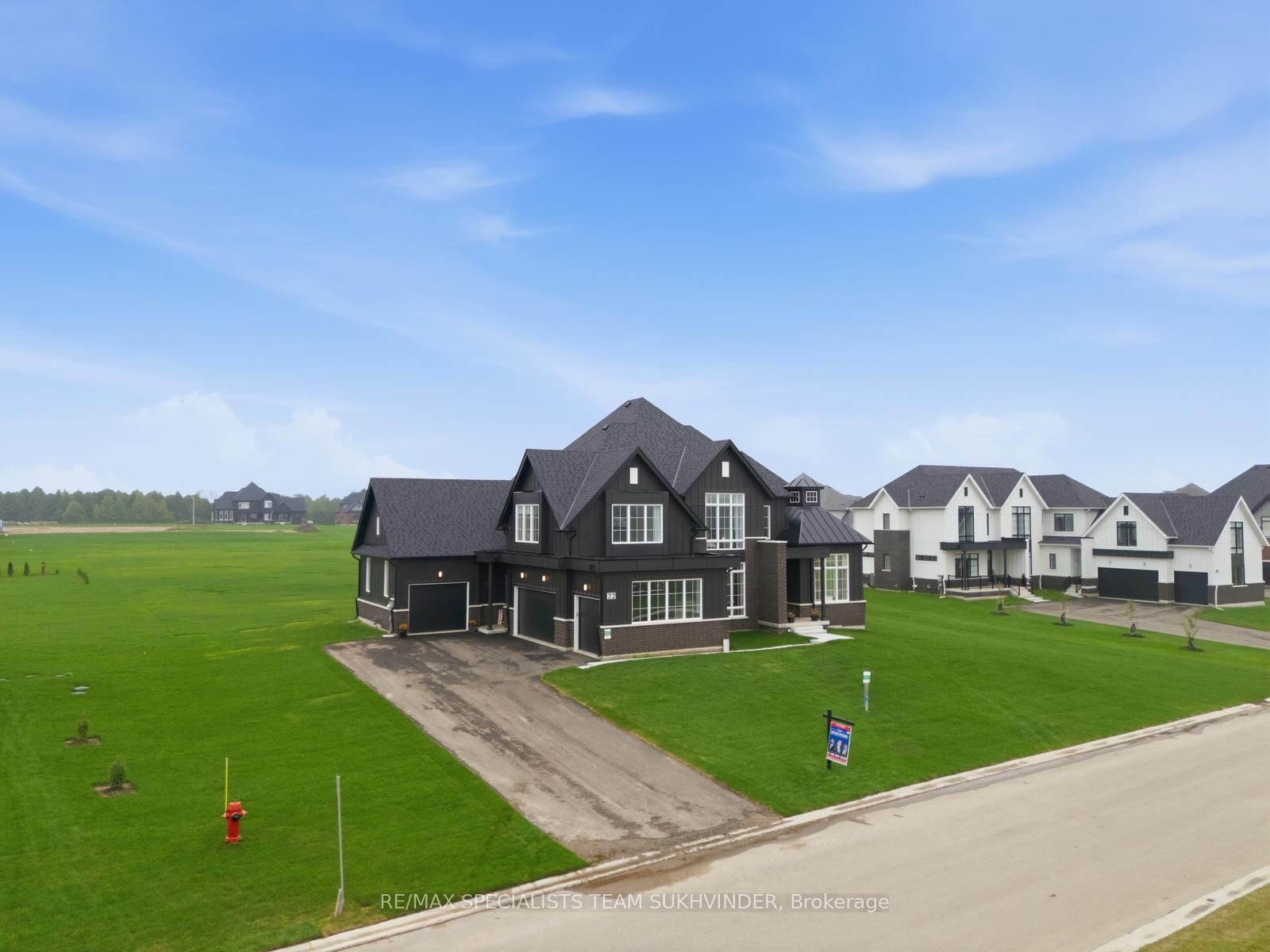 22 Ewing Way, Amaranth, ON L9W 5G9 photo 3
