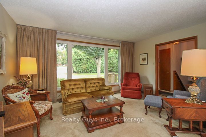 72 Shelter Bay Street, Kawartha Lakes, ON K0L 2W0 photo 4