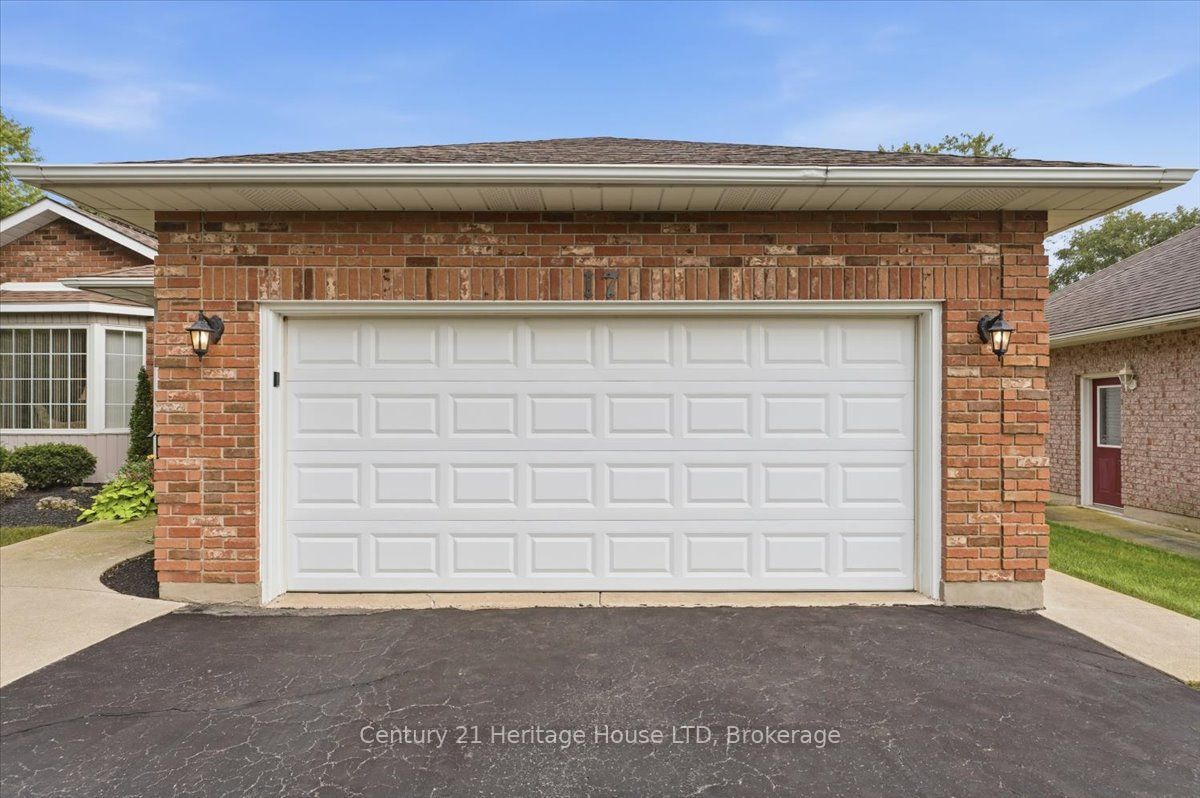 17 Oakridge Boulevard, Pelham, ON L0S 1E5 photo 4