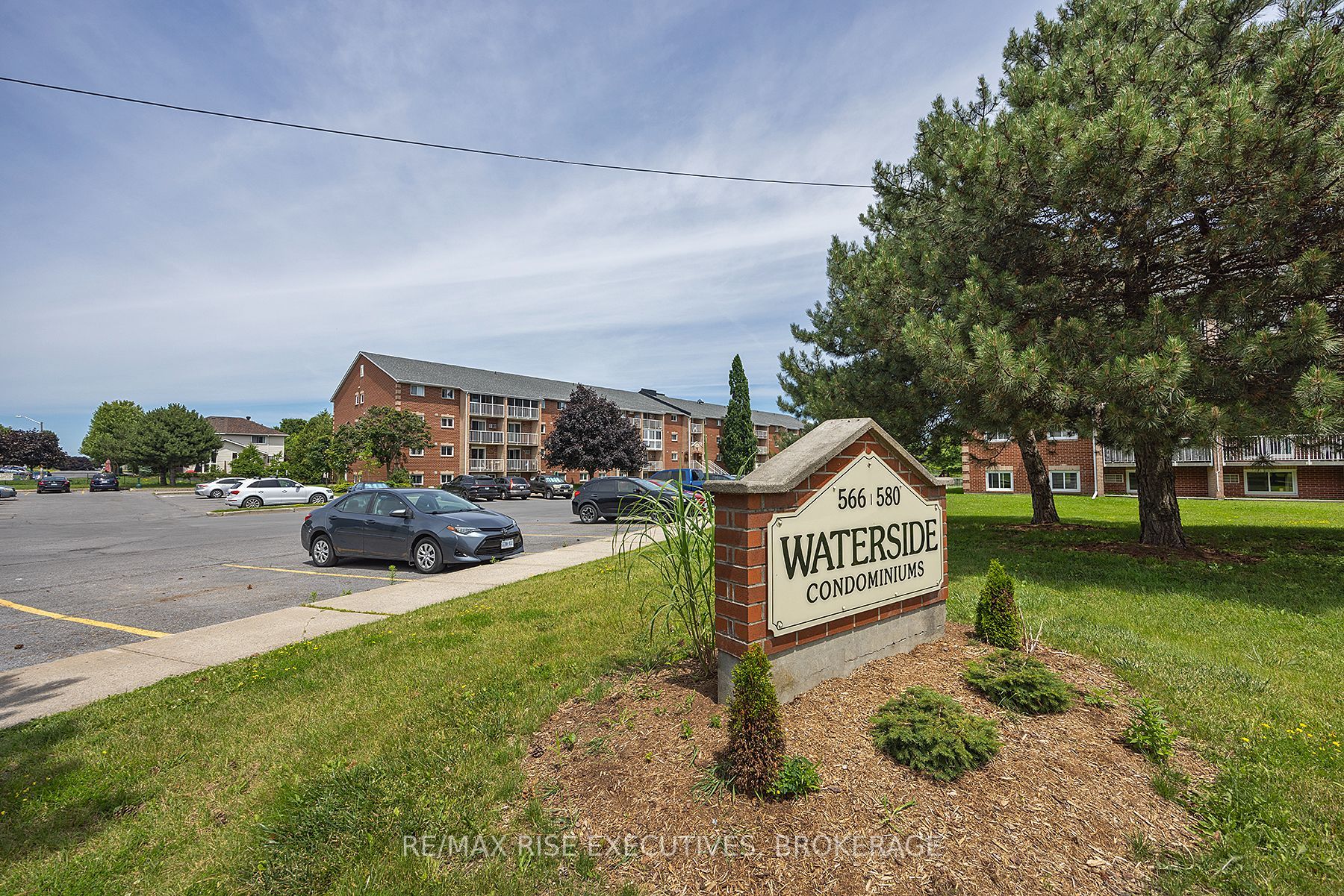 580 Armstrong Road 118, Kingston, ON K7M 8M3