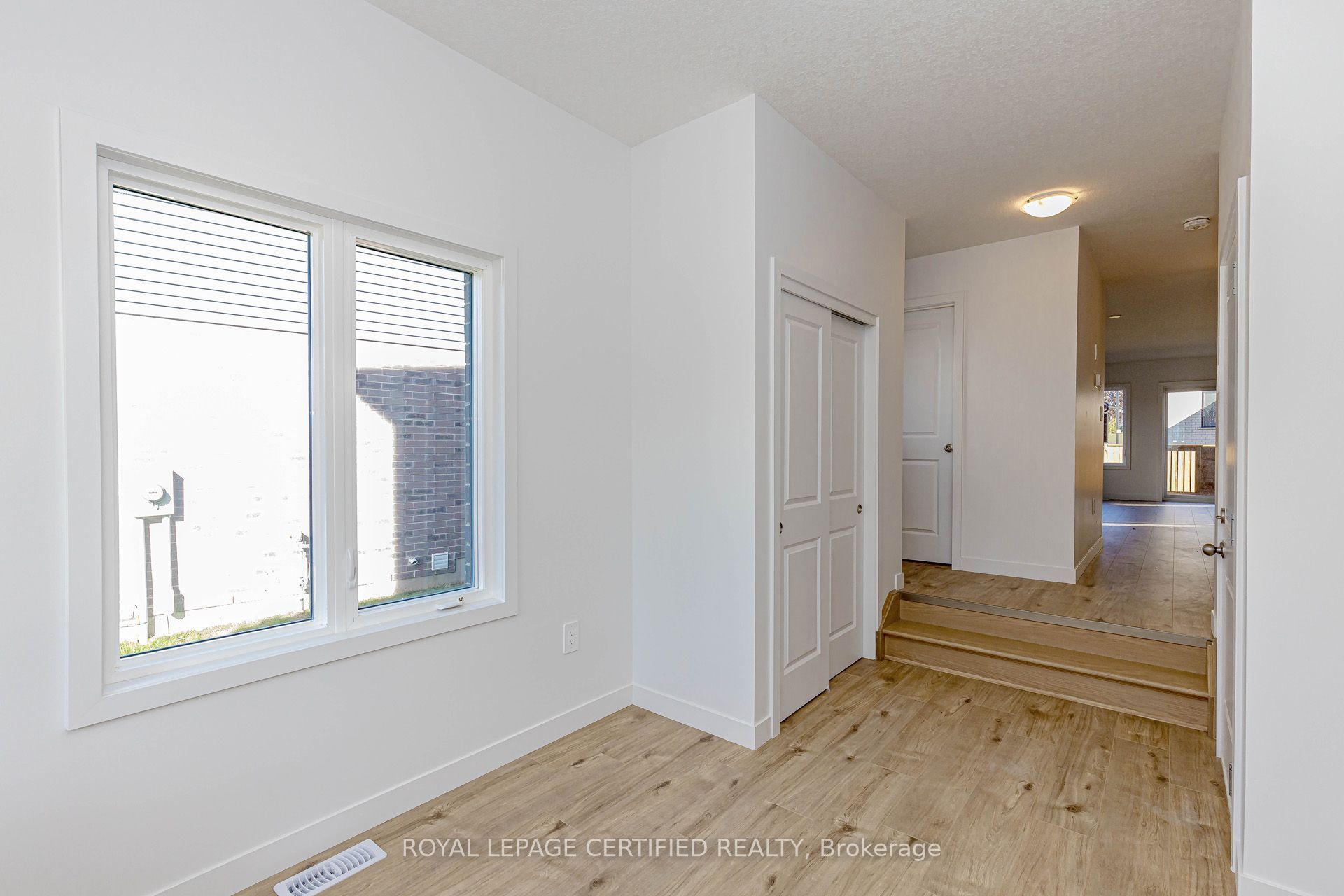 26 Oak Forest Common Crescent, Cambridge, ON N1S 0G3 photo 5