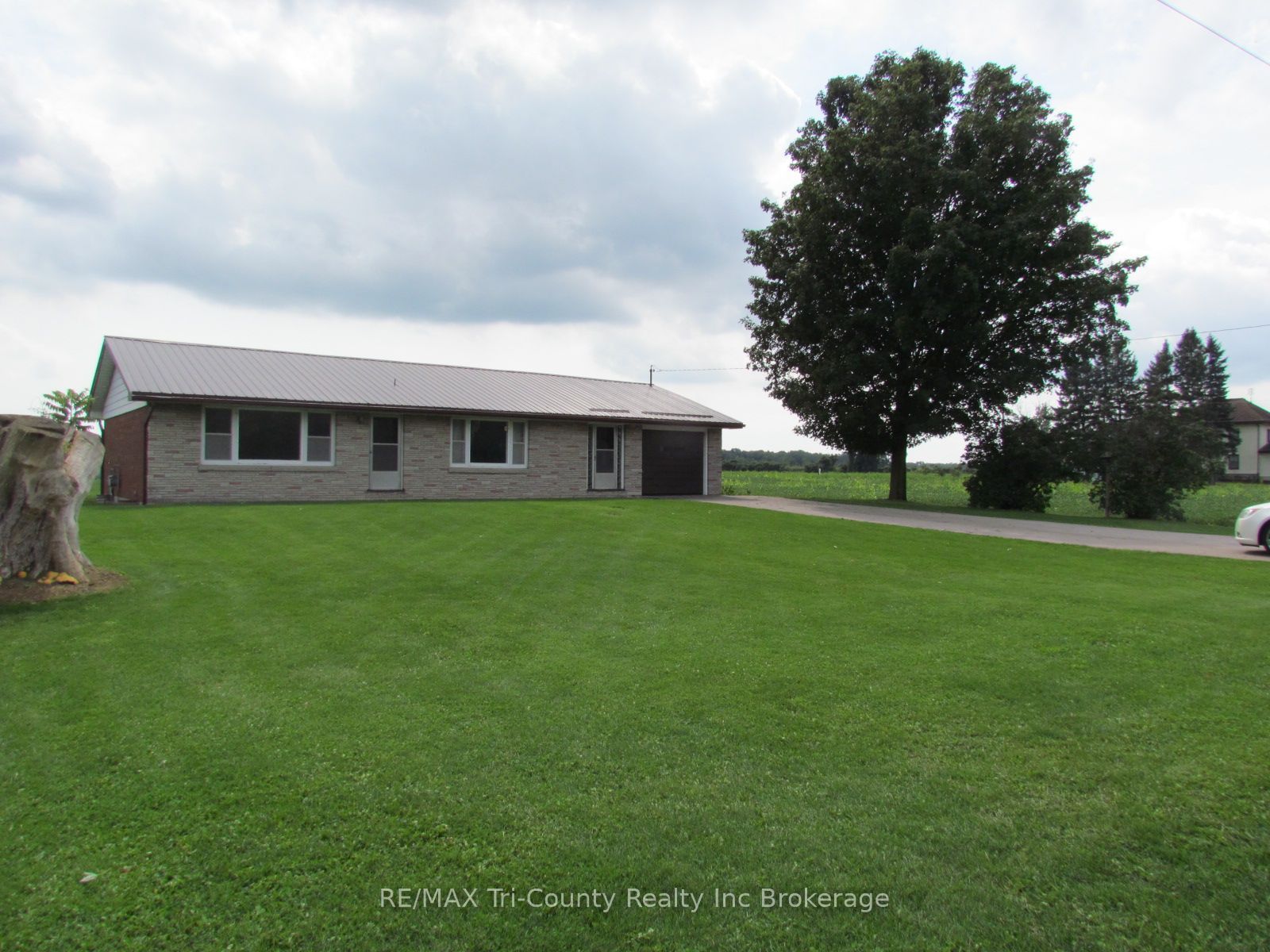 1246 3 Highway, Norfolk, ON N4B 2W6 photo 2
