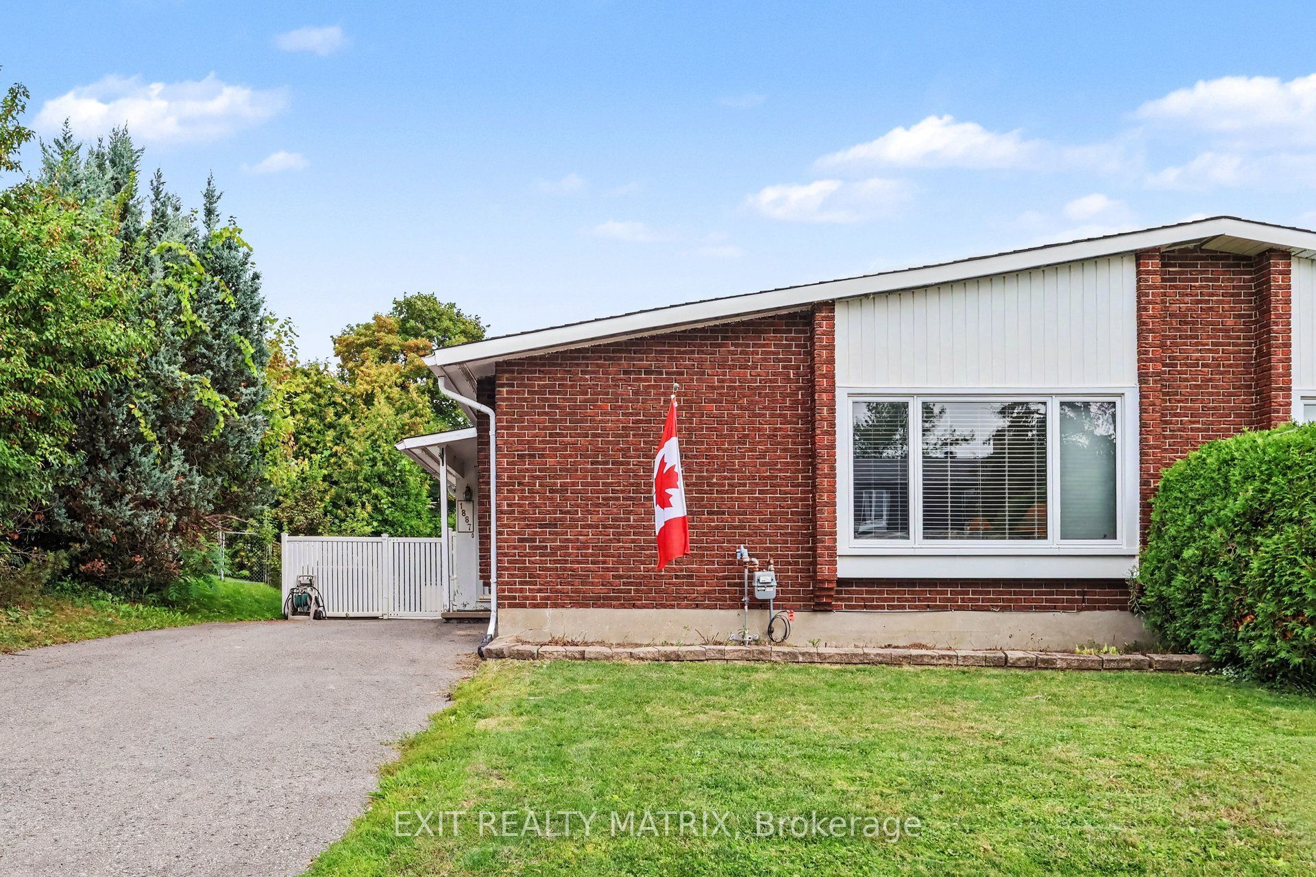 1887 Elmridge Drive, Beacon Hill North - South and Area, ON K1J 8G7 photo 2