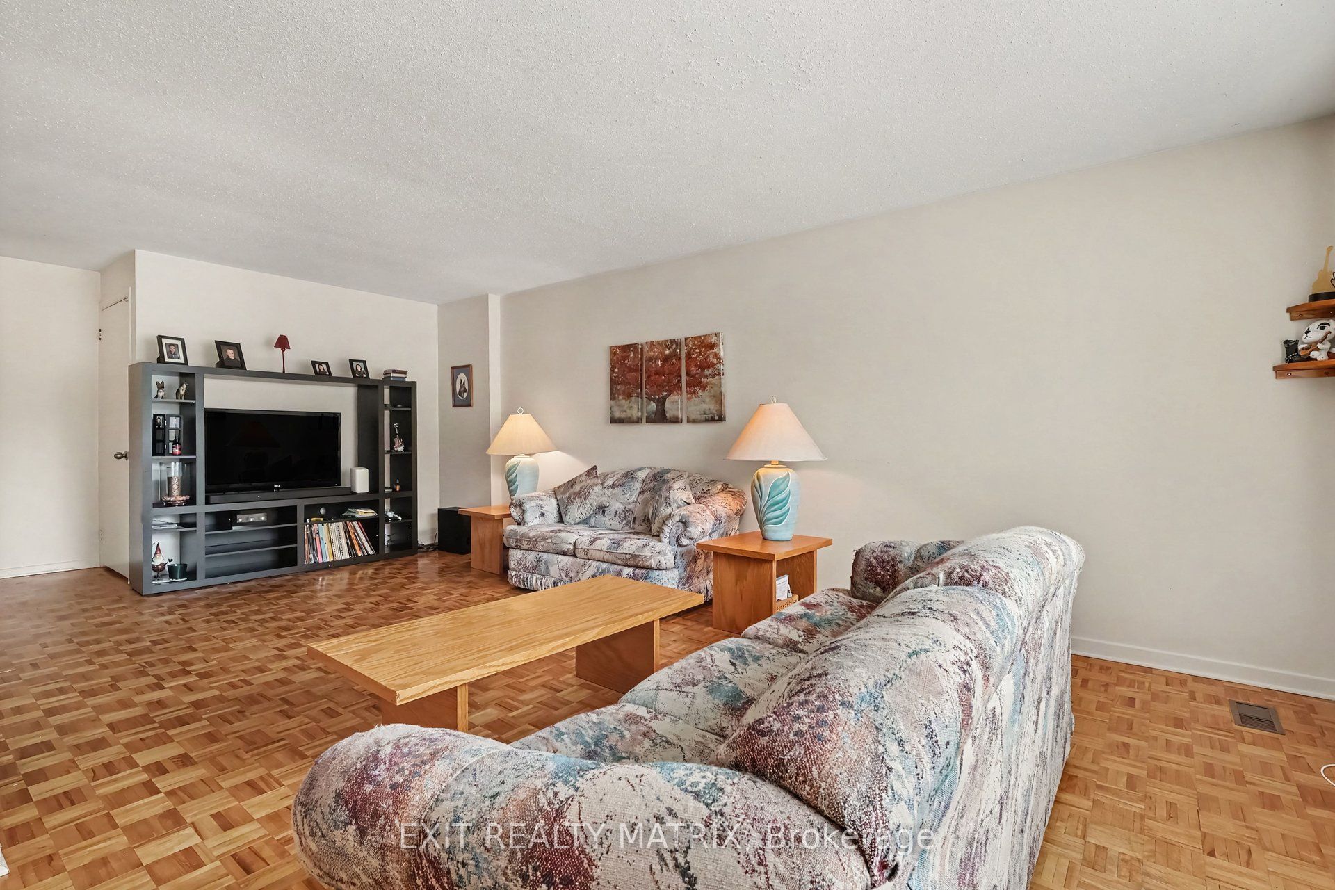 1887 Elmridge Drive, Beacon Hill North - South and Area, ON K1J 8G7 photo 4
