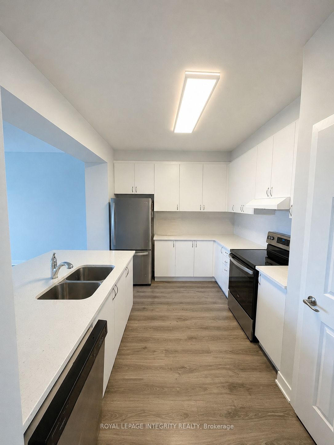 347 Parallax Private, Barrhaven, ON K2J 7B2 photo 4