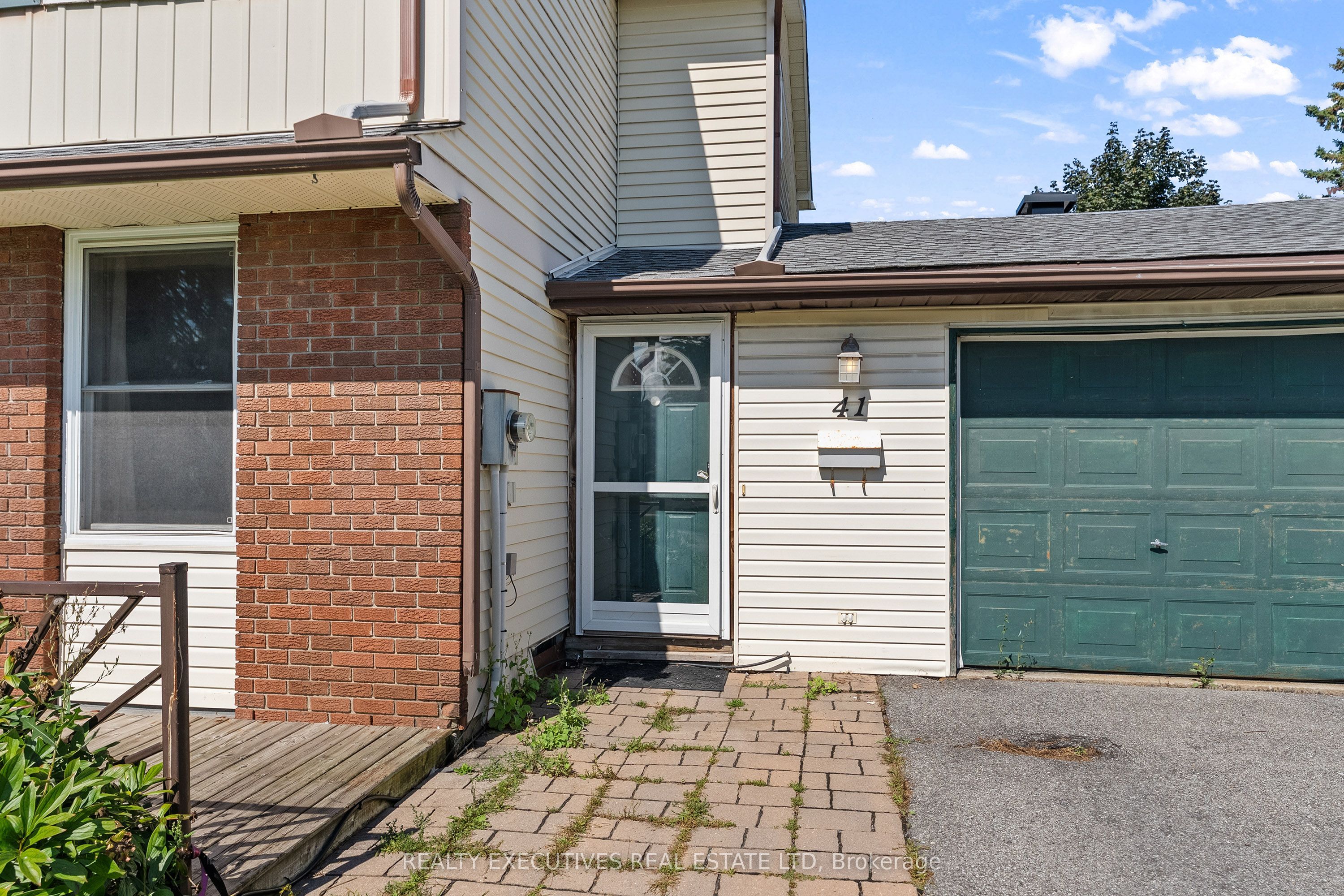 41 Winchester Drive, Kanata, ON K2L 2C8 photo 3