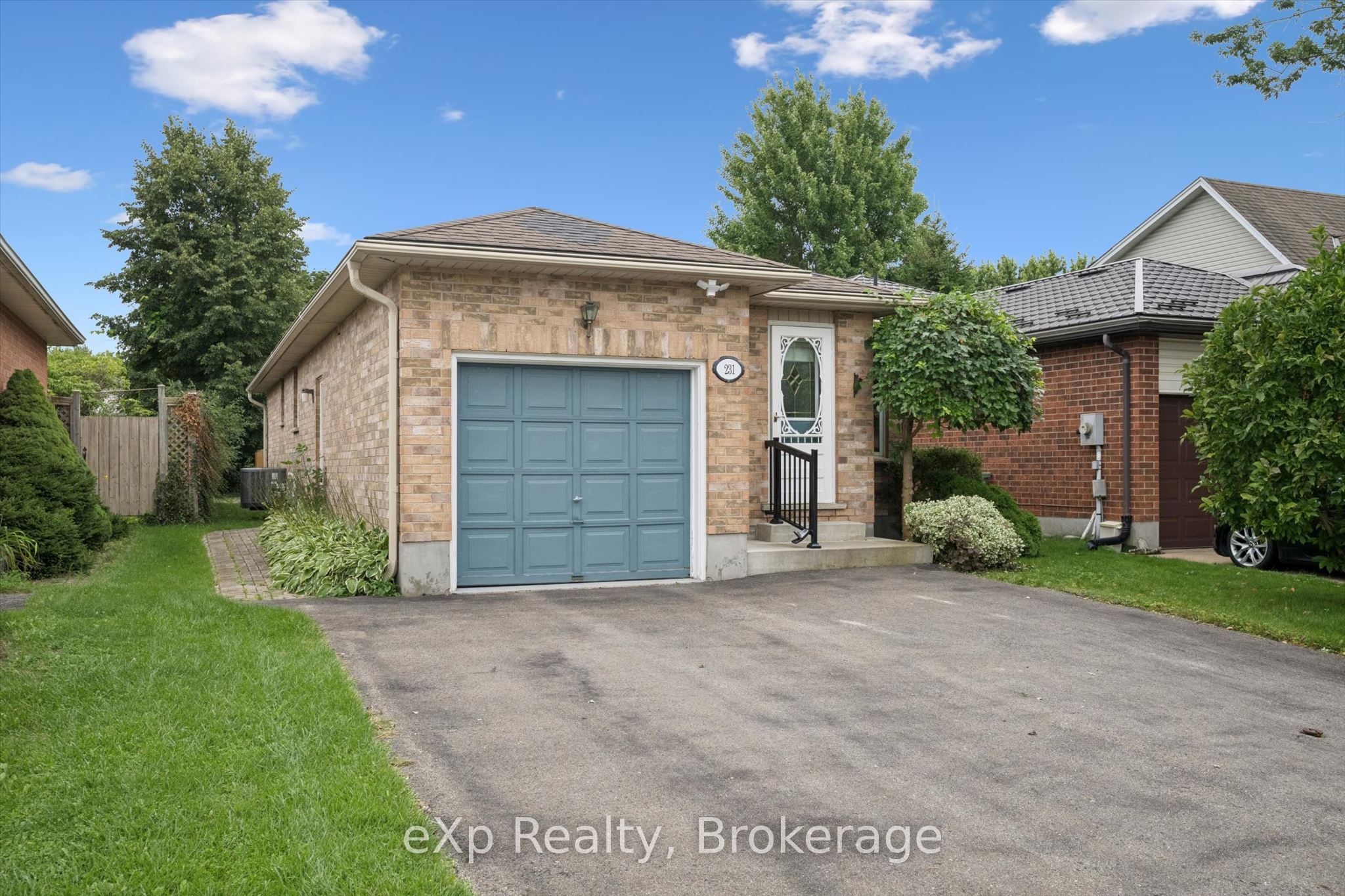 231 Country Club Drive, Guelph, ON N1E 3K8 photo 2