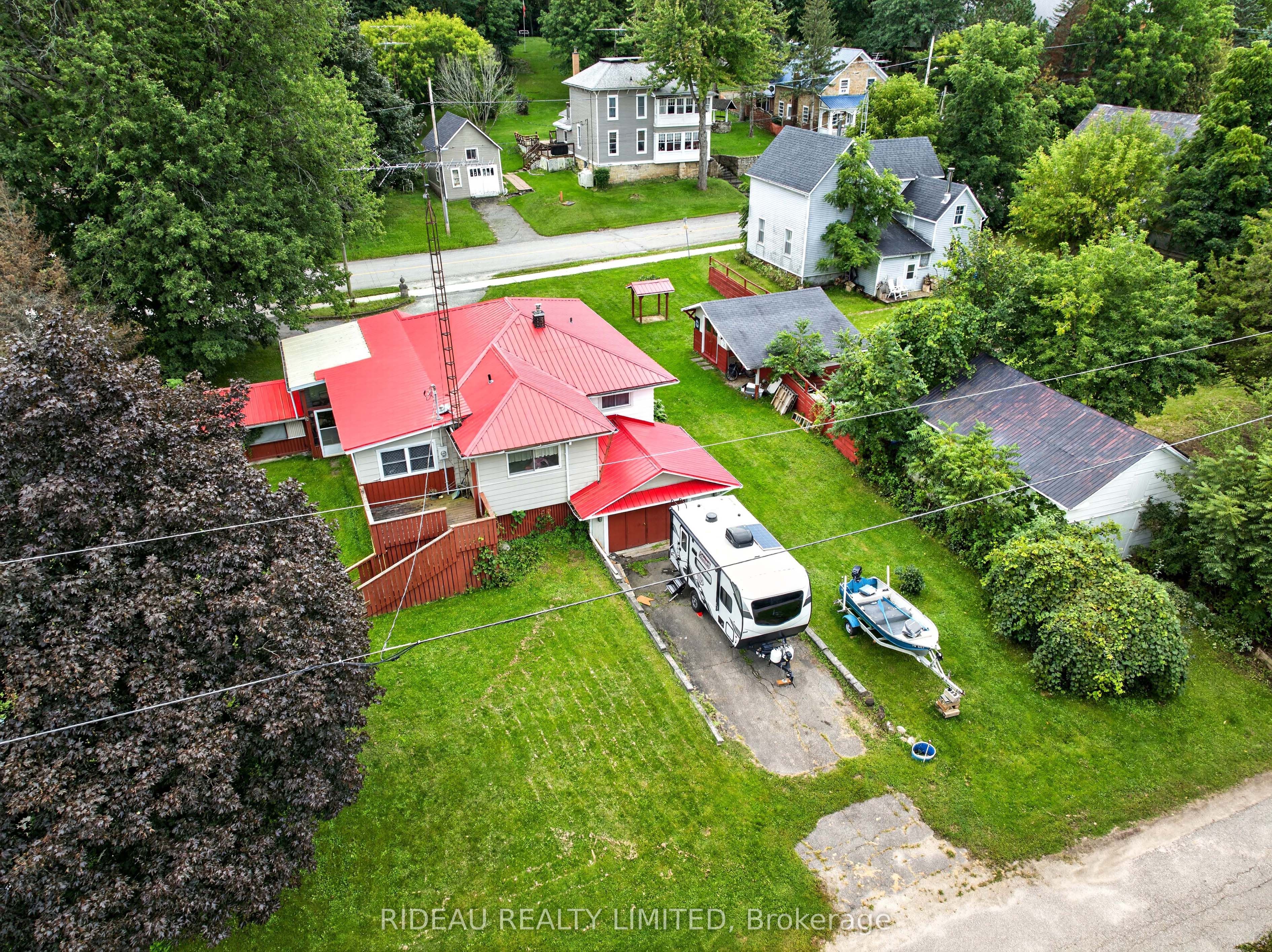 17 Colborne Street, Rideau Lakes, ON K0G 1V0 photo 5