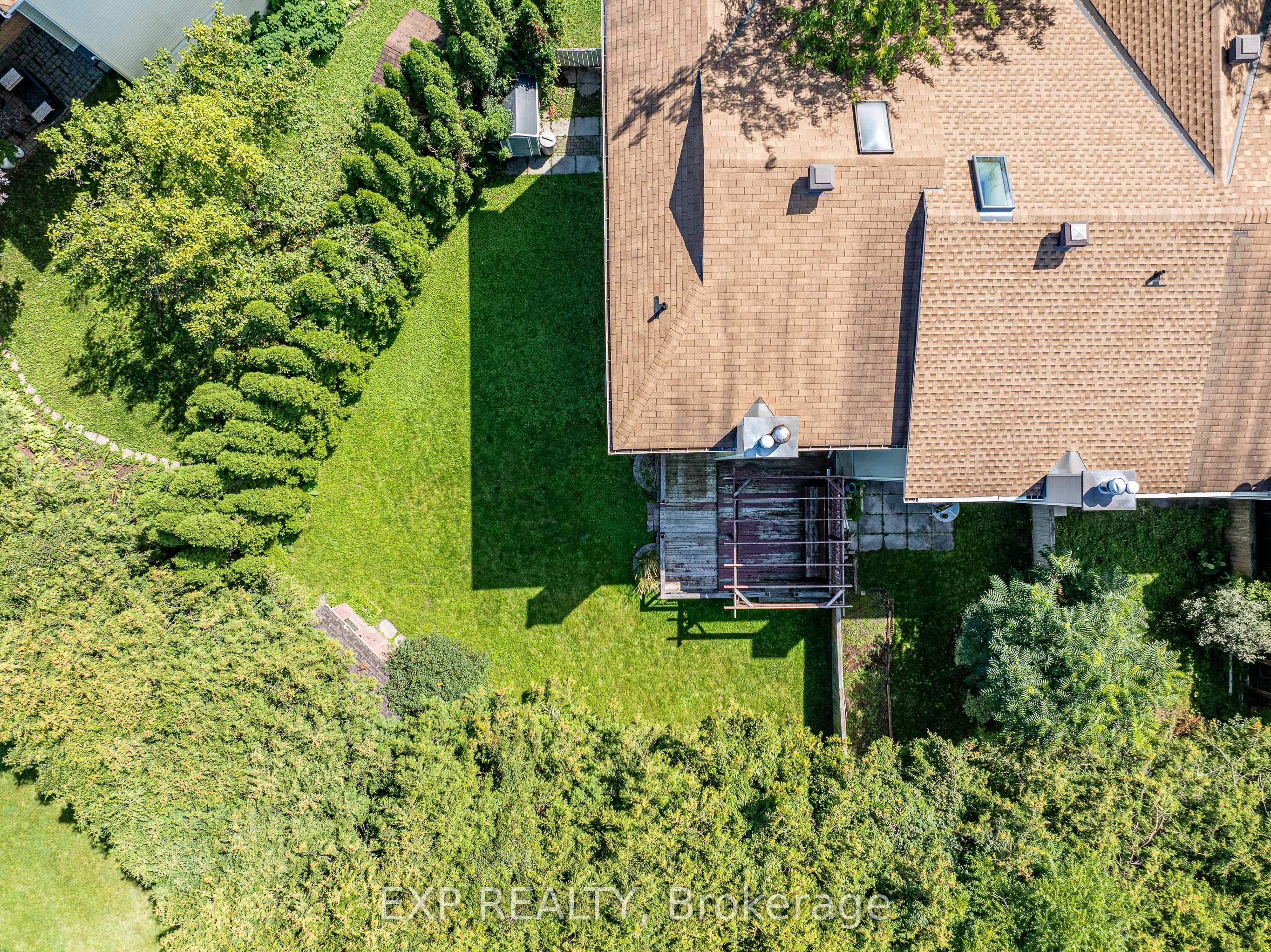18 Arbordale Crescent, South of Baseline to Knoxdale, ON K2G 5C6 photo 3