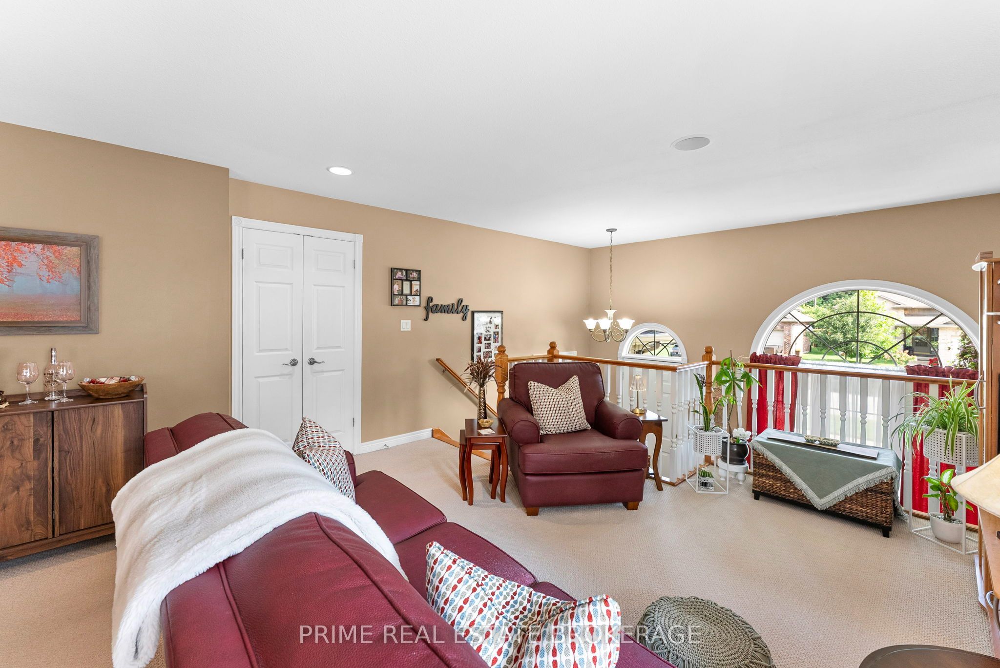 102 Ridge Street, Strathroy-Caradoc, ON N7G 4K1 photo 5