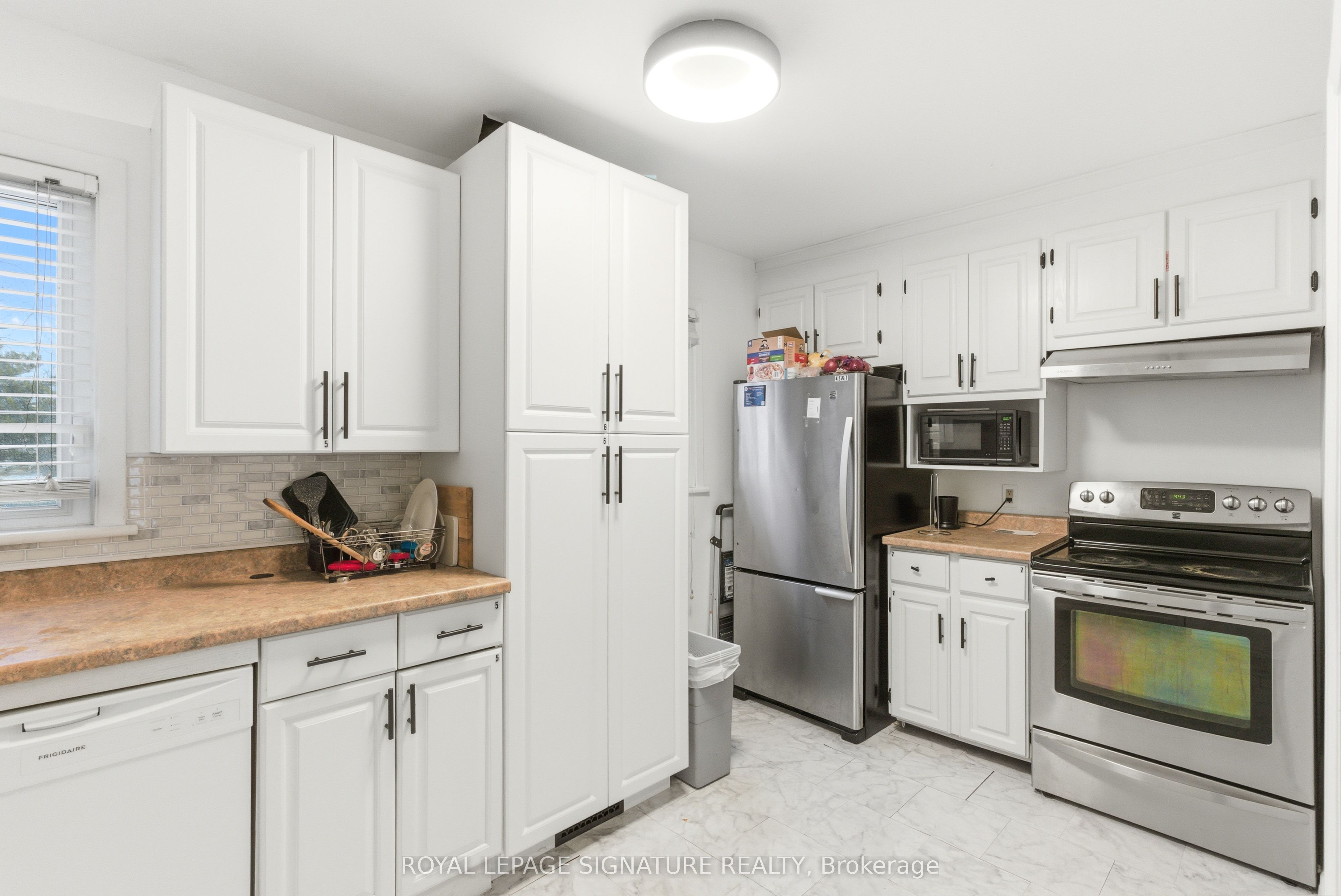 805 Morphet Avenue, Peterborough, ON K9J 2X7 photo 4