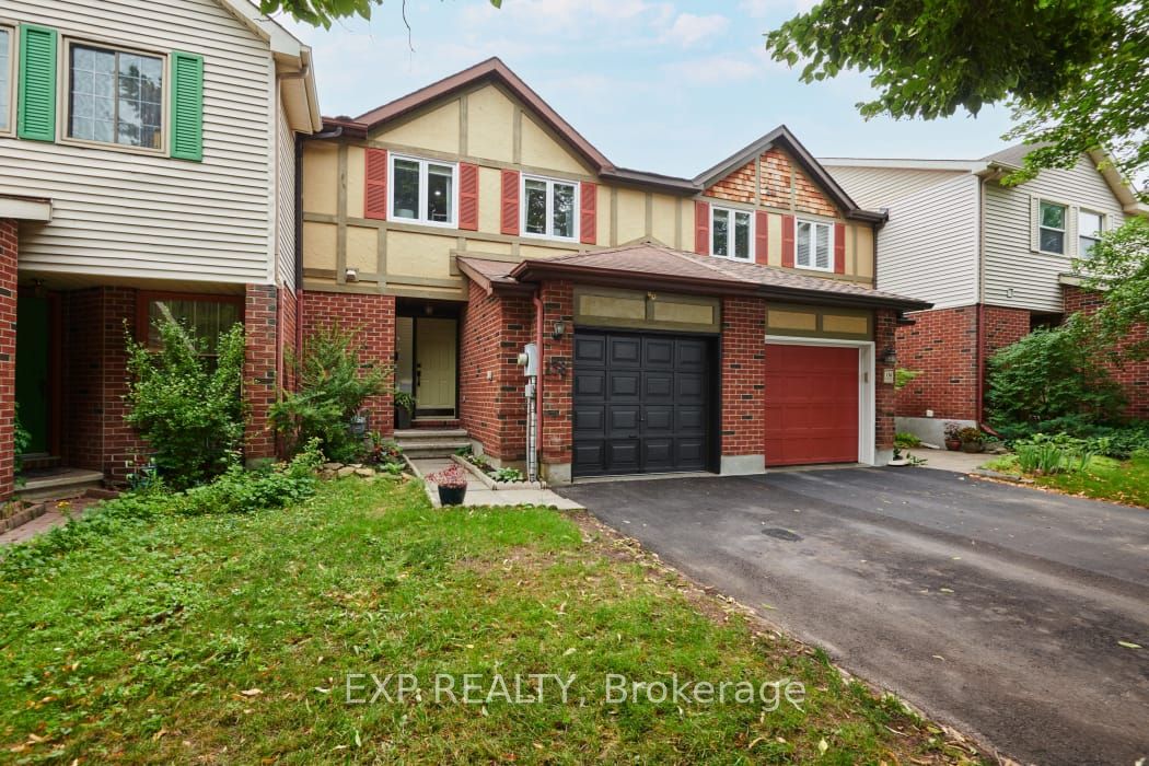 138 Acklam Terrace, Kanata, ON K2K 2J5