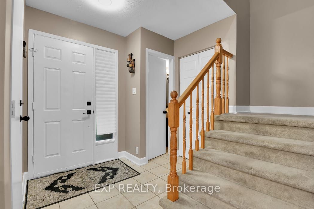 138 Acklam Terrace, Kanata, ON K2K 2J5 photo 3