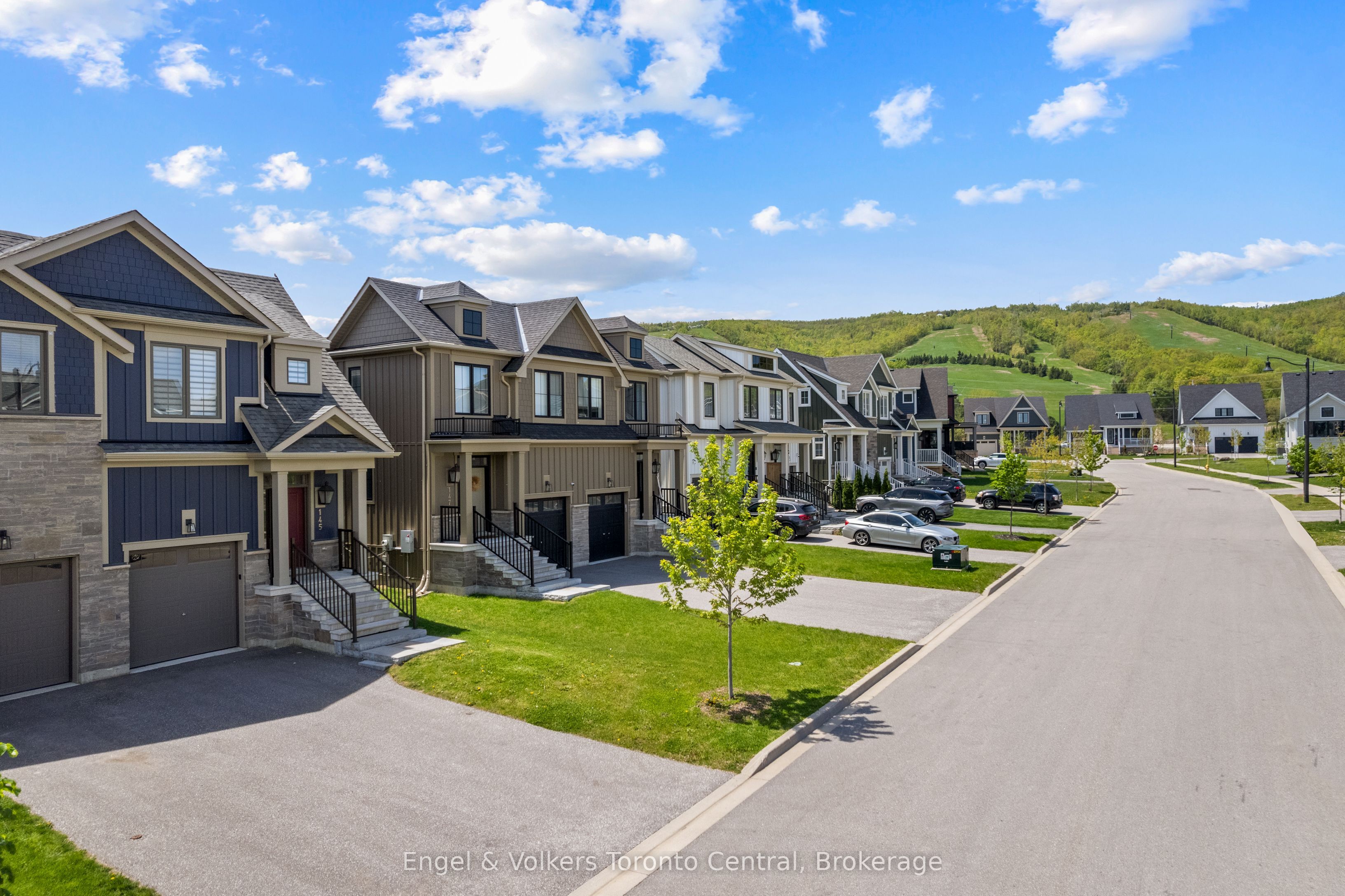 145 Sycamore Street, Blue Mountains, ON L9Y 4E4 photo 4