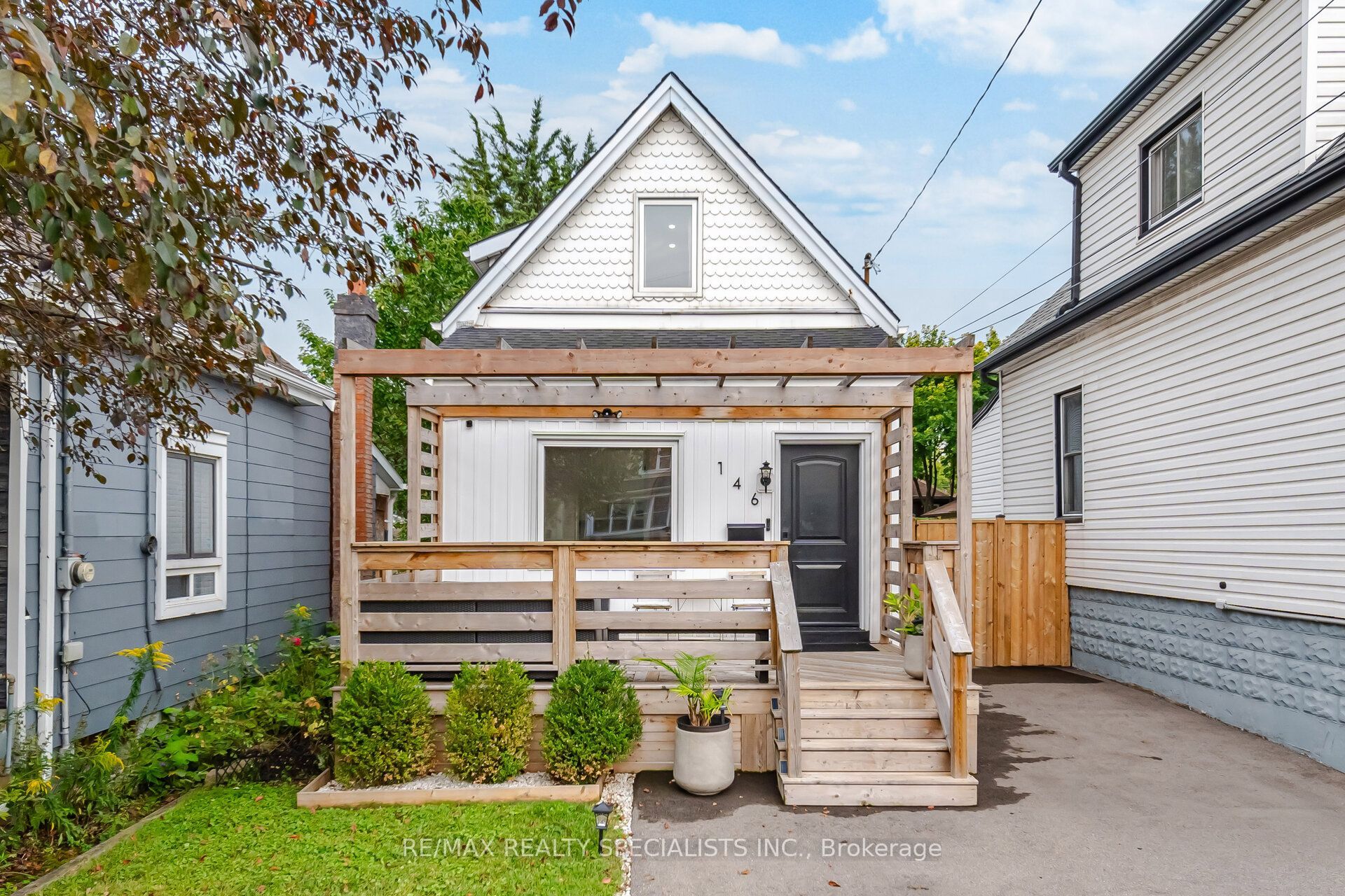146 Campbell Avenue, Hamilton, ON L8H 2E9