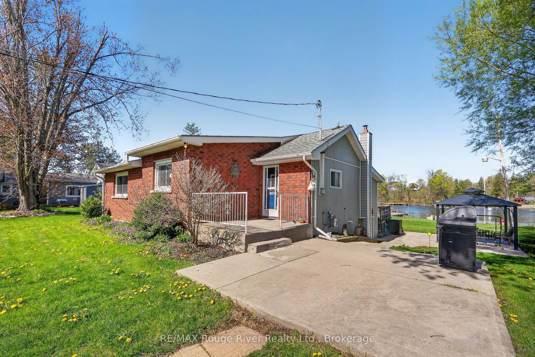 169 Cedar Drive, Trent Hills, ON K0L 1Y0 photo 2