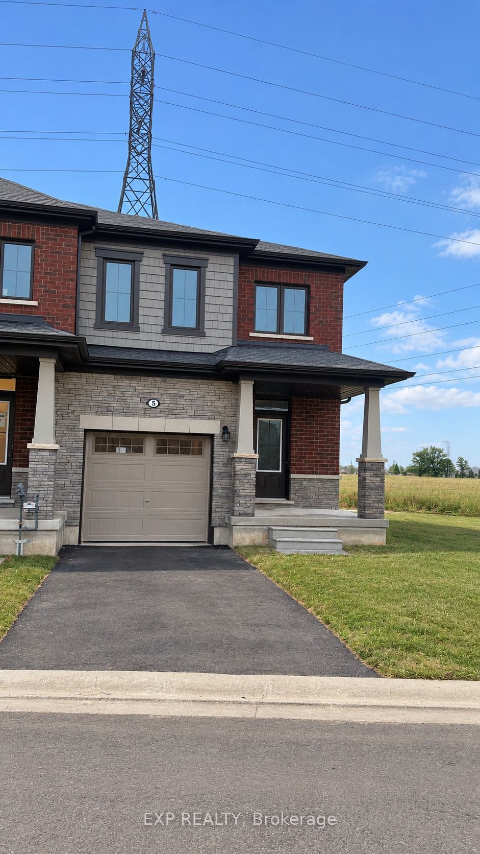 15 Peach Street 5, Thorold, ON L2V 0P5