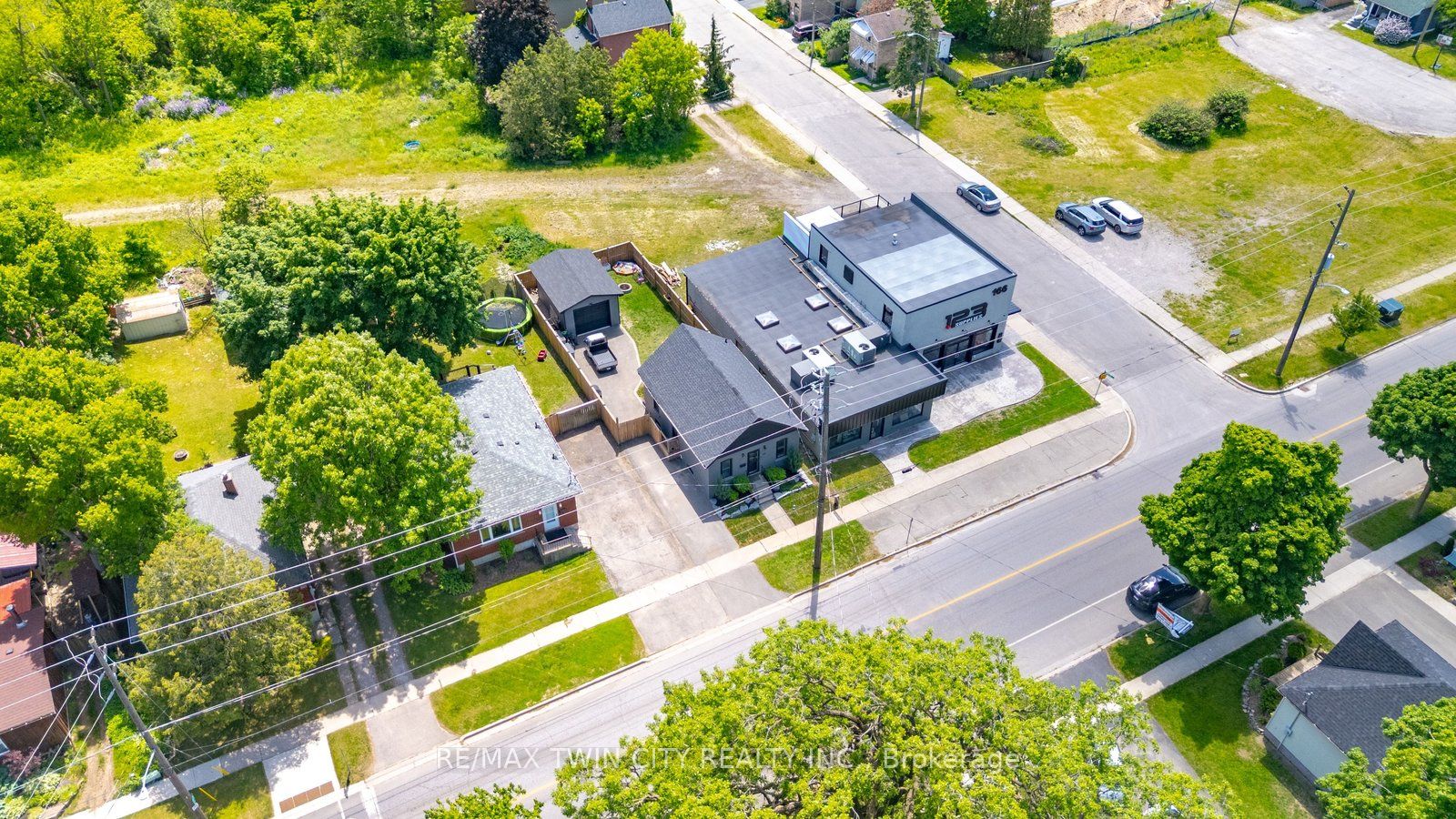 162 Grand River Avenue, Brantford, ON N3T 4X6 photo 4