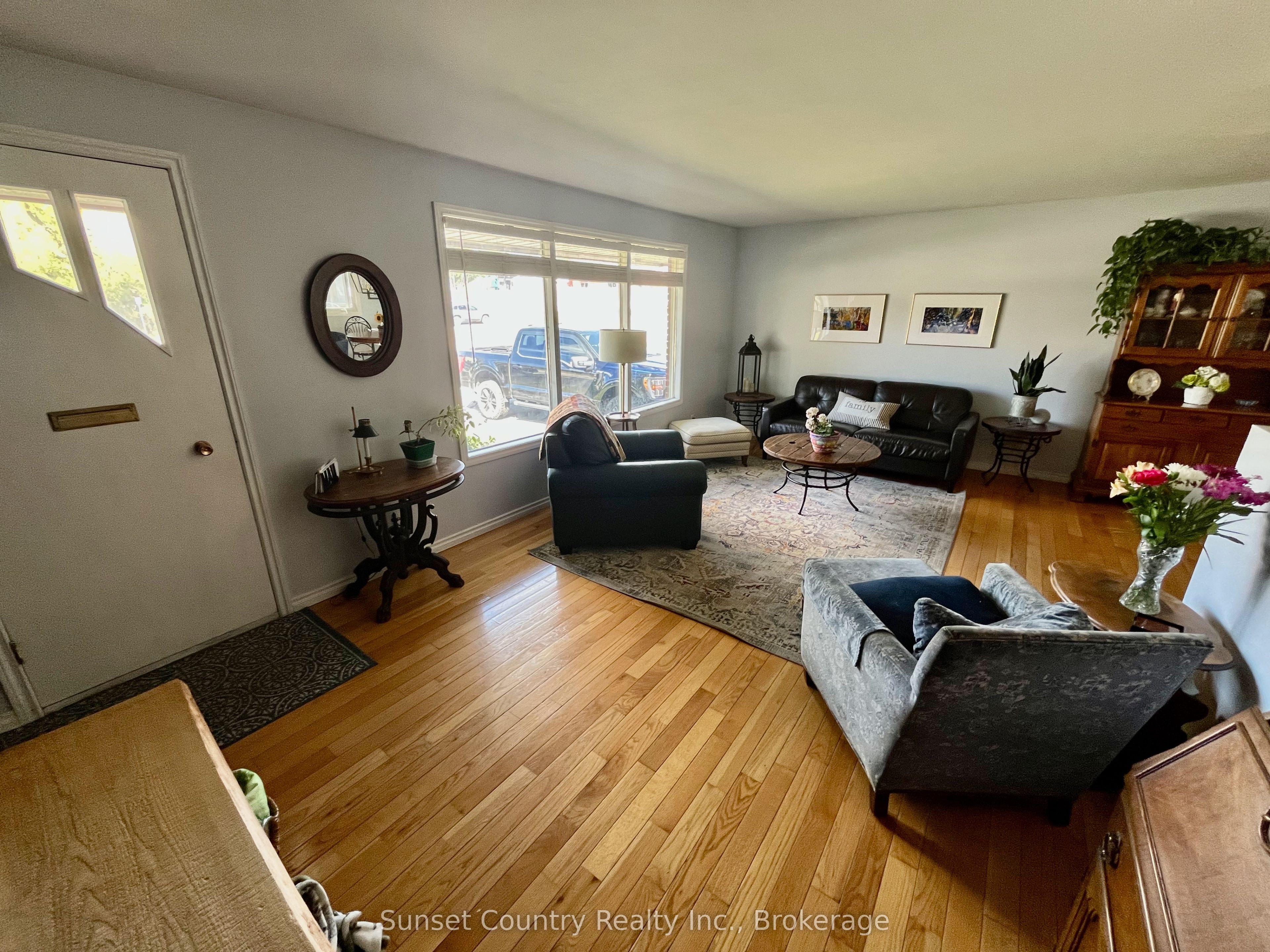 178 Parkdale Road, Dryden, ON P8N 1S5 photo 3