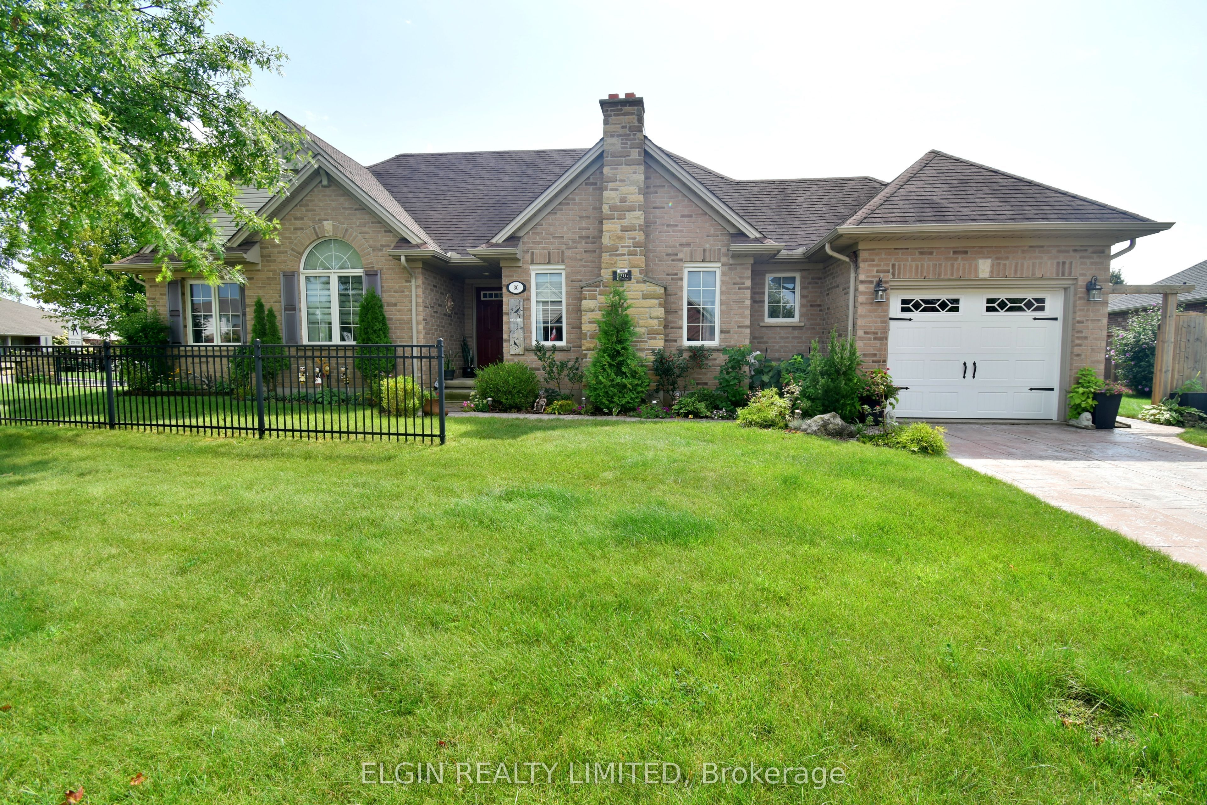 30 Peach Tree Boulevard, St. Thomas, ON N5R 0B5 photo 3