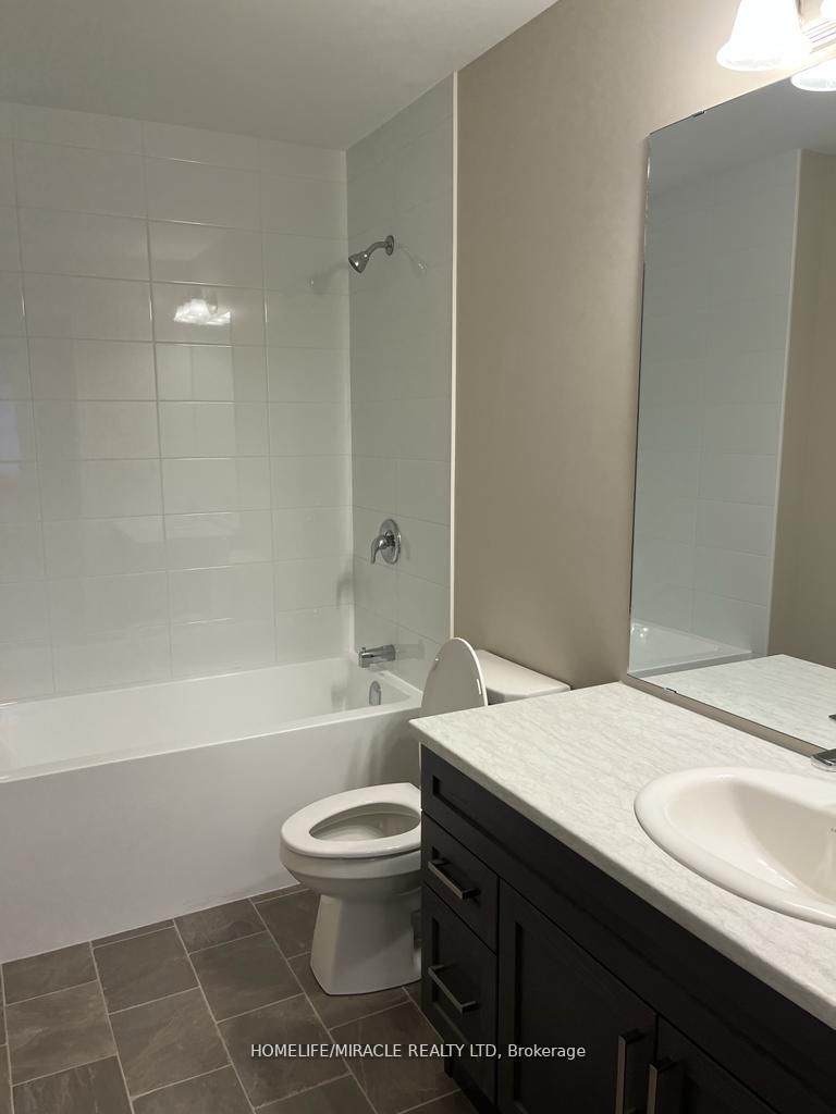 231 Heritage Park Drive, Greater Napanee, ON K7R 0C7 photo 3