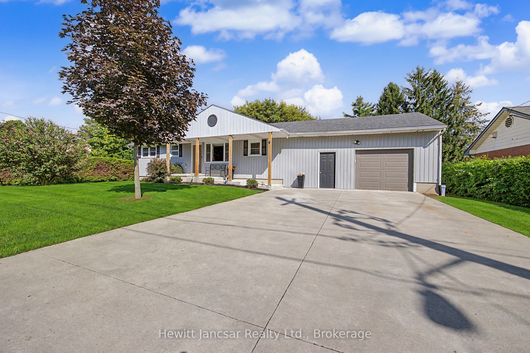 4 Fairview Street, Tillsonburg, ON N4G 1A1 photo 3