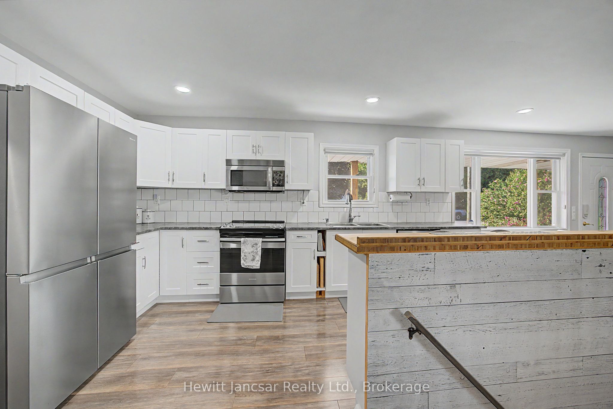 4 Fairview Street, Tillsonburg, ON N4G 1A1 photo 5