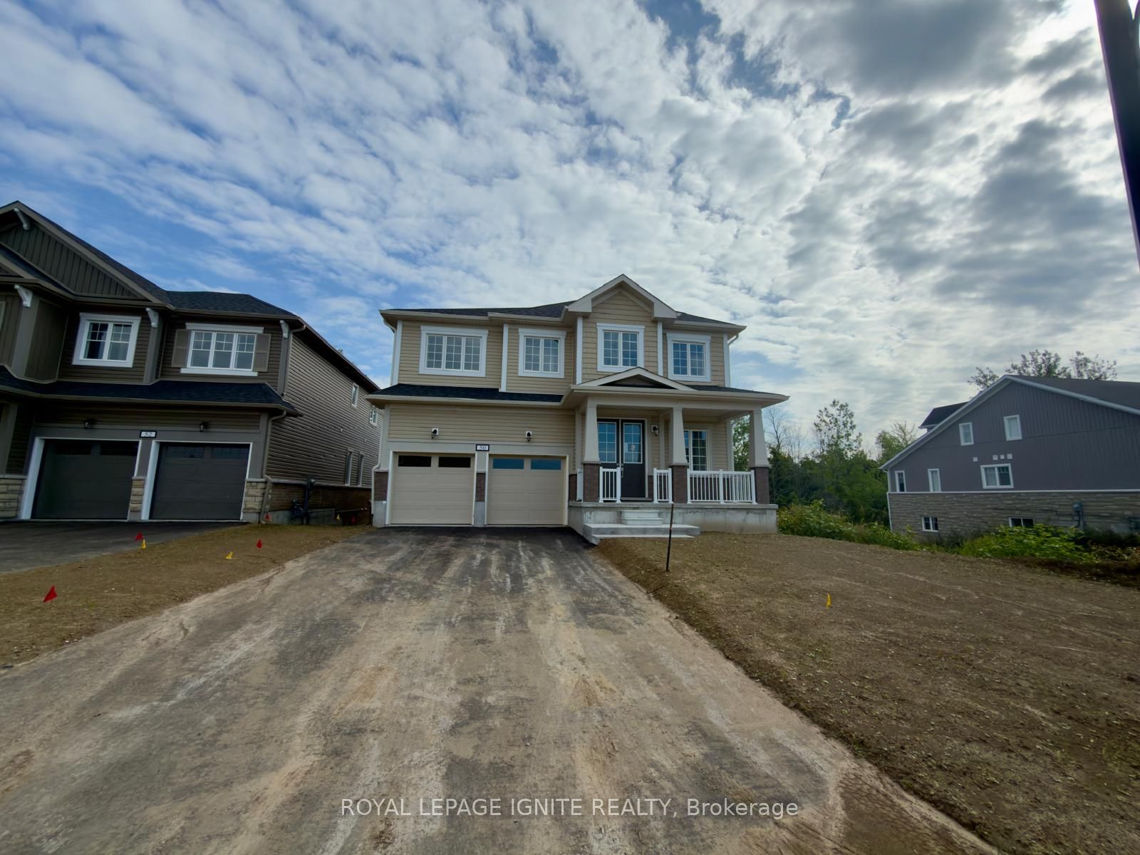 50 Royal Oak Crescent, Loyalist, ON K0H 1G0 photo 2