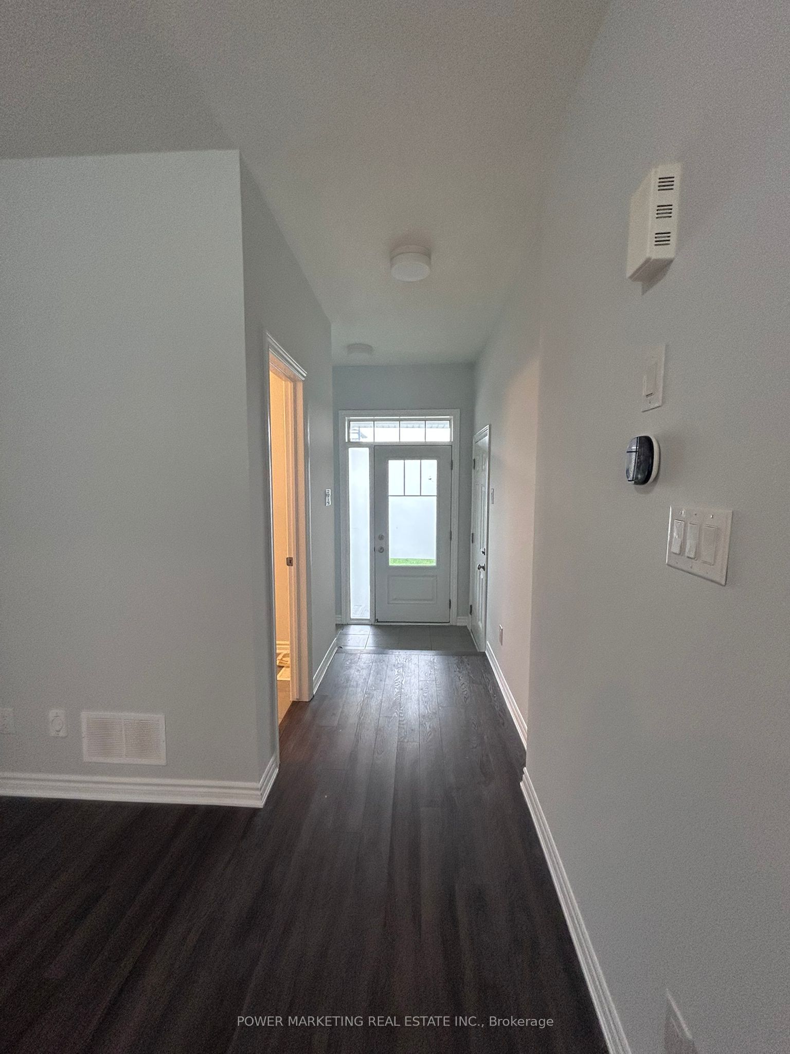 671 Allied Mews, Stittsville - Munster - Richmond, ON K2S 2Z6 photo 2