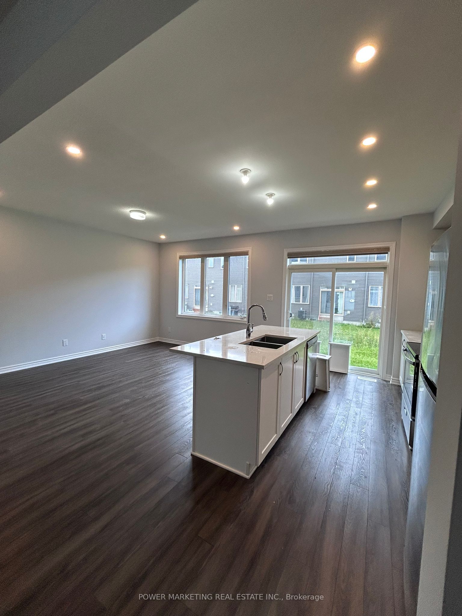 671 Allied Mews, Stittsville - Munster - Richmond, ON K2S 2Z6 photo 5