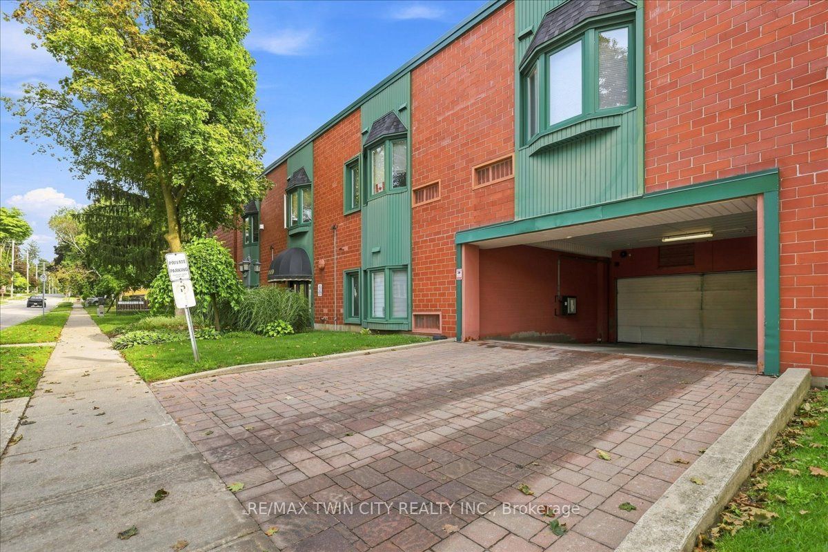 1009 Queenston Road 217, Cambridge, ON N3H 3K7 photo 4