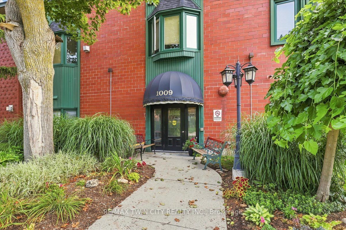 1009 Queenston Road 217, Cambridge, ON N3H 3K7 photo 5