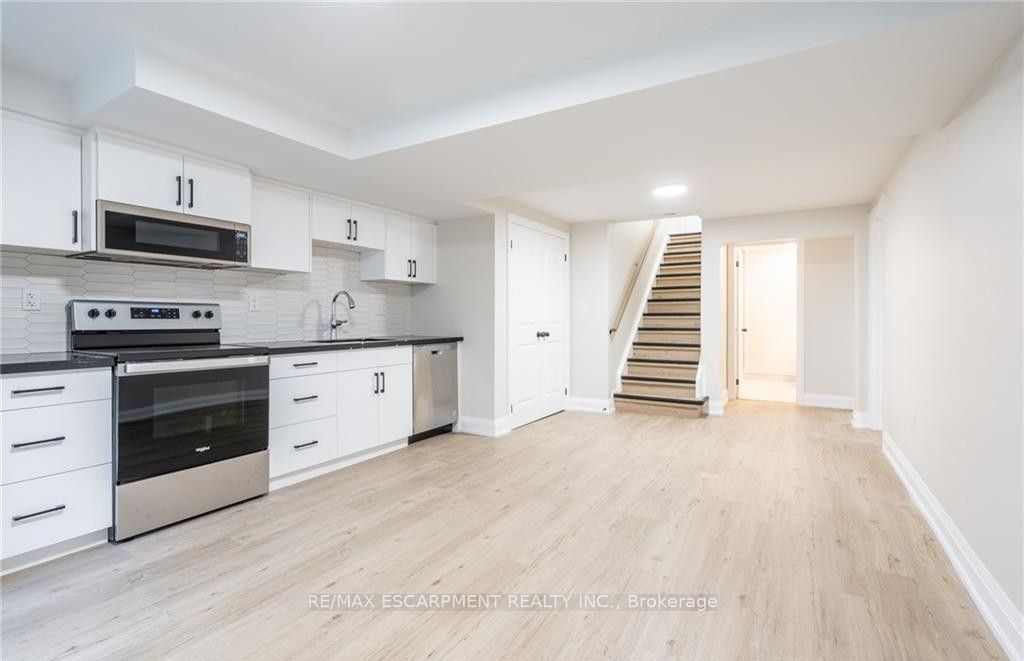 80 Irene Avenue D, Hamilton, ON L8G 2B2 photo 5