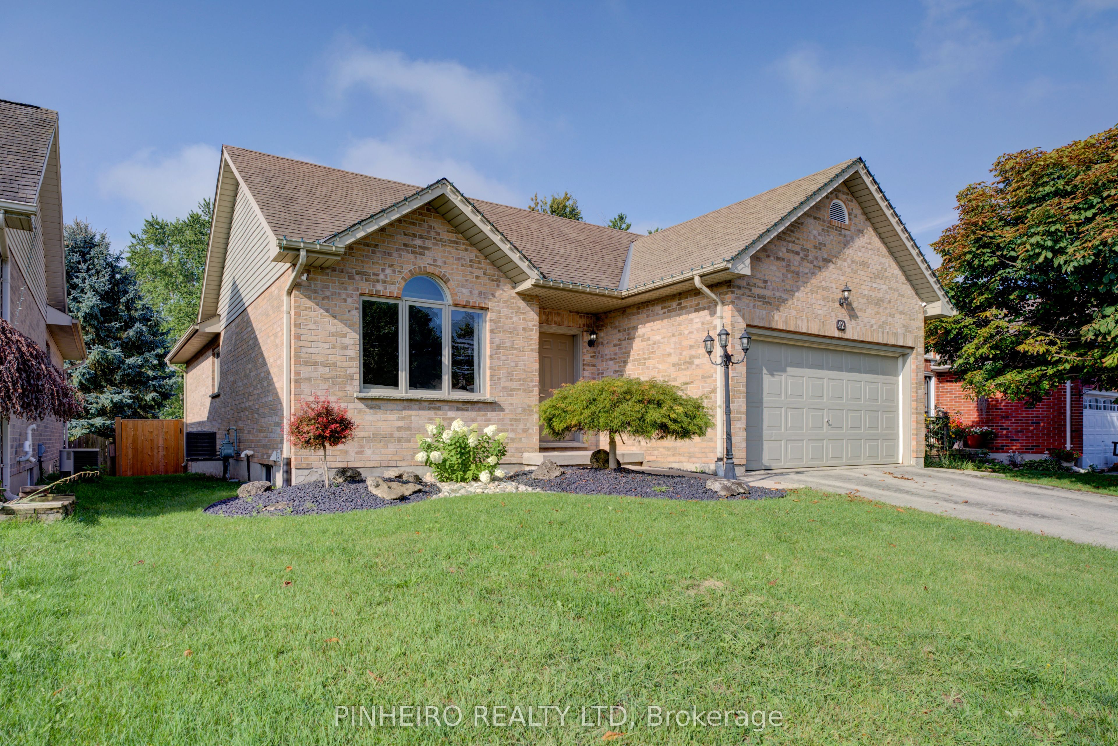 42 HICKORY Boulevard W, Strathroy-Caradoc, ON N7G 4E9 photo 2