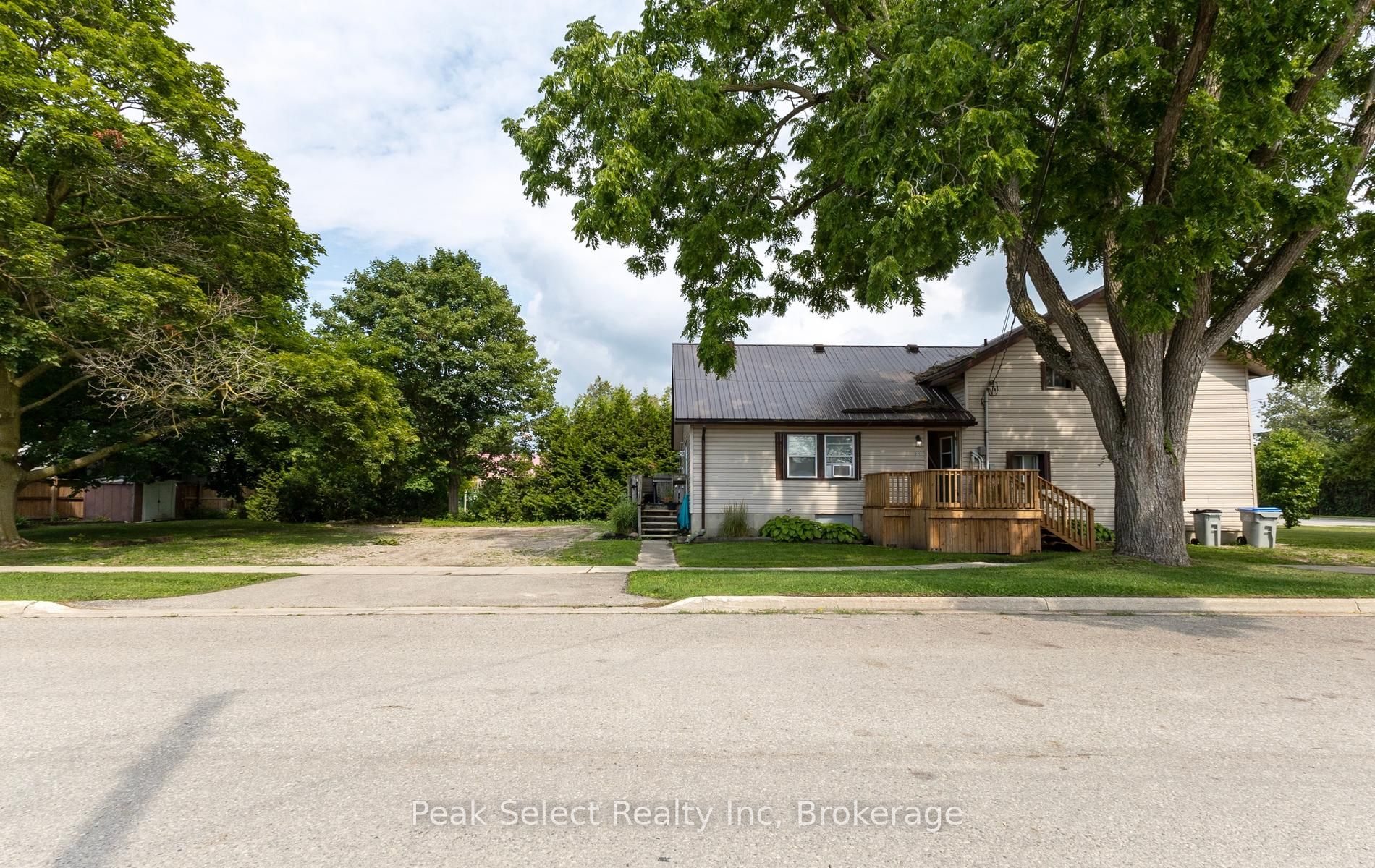32 Victoria Street W, South Huron, ON N0M 1S2 photo 2